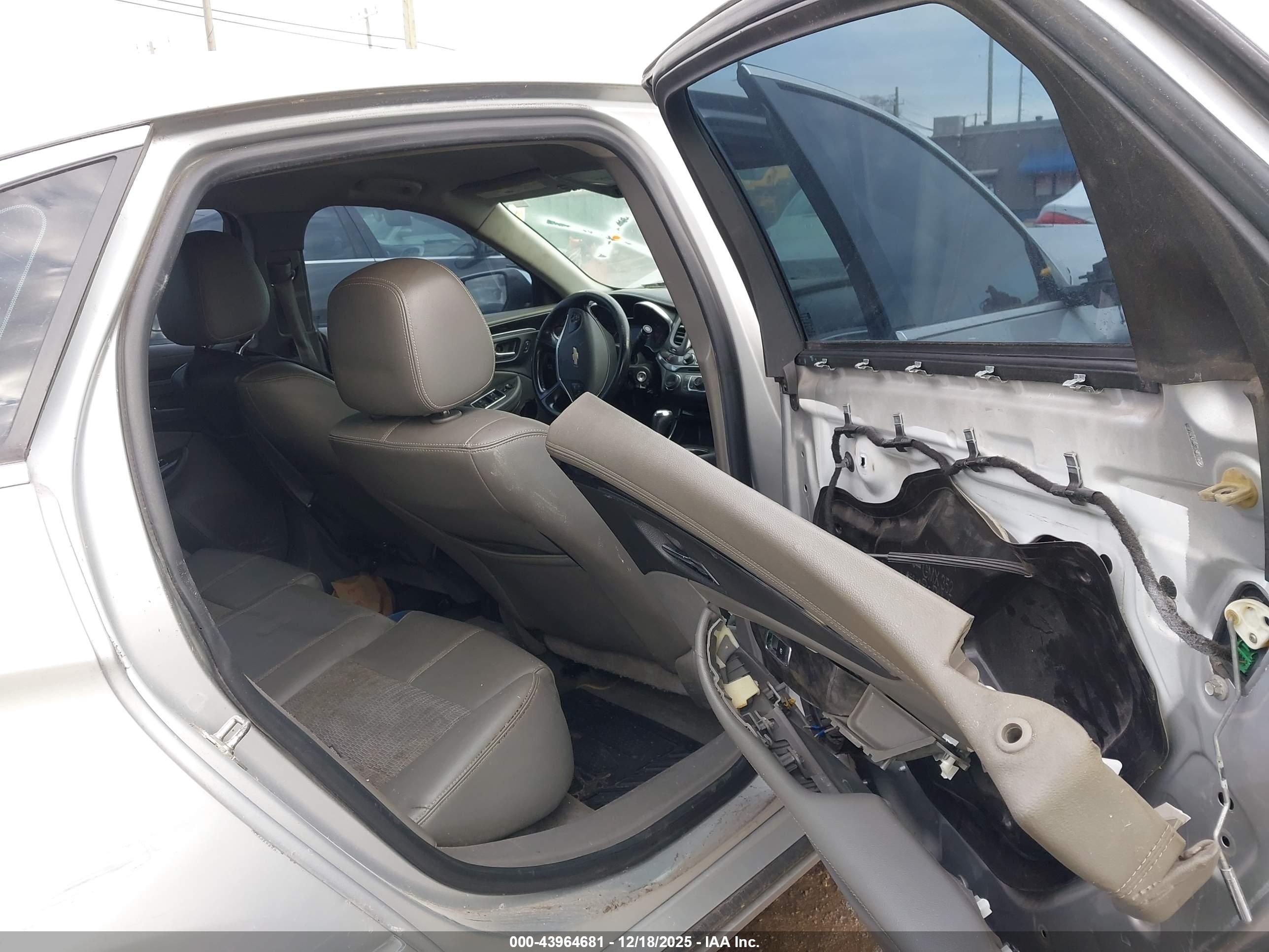 CHEVROLET IMPALA image 8