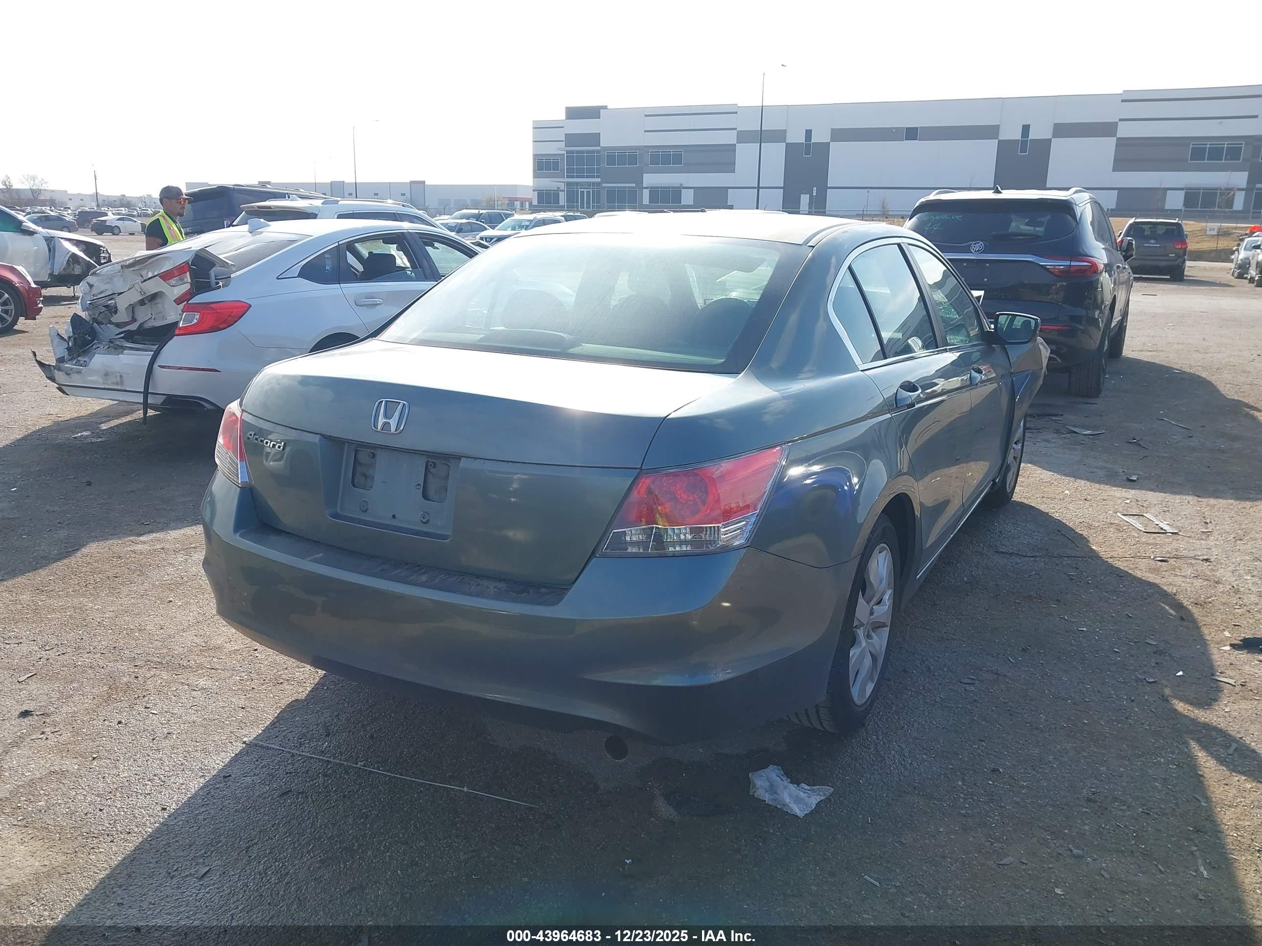HONDA ACCORD image 4
