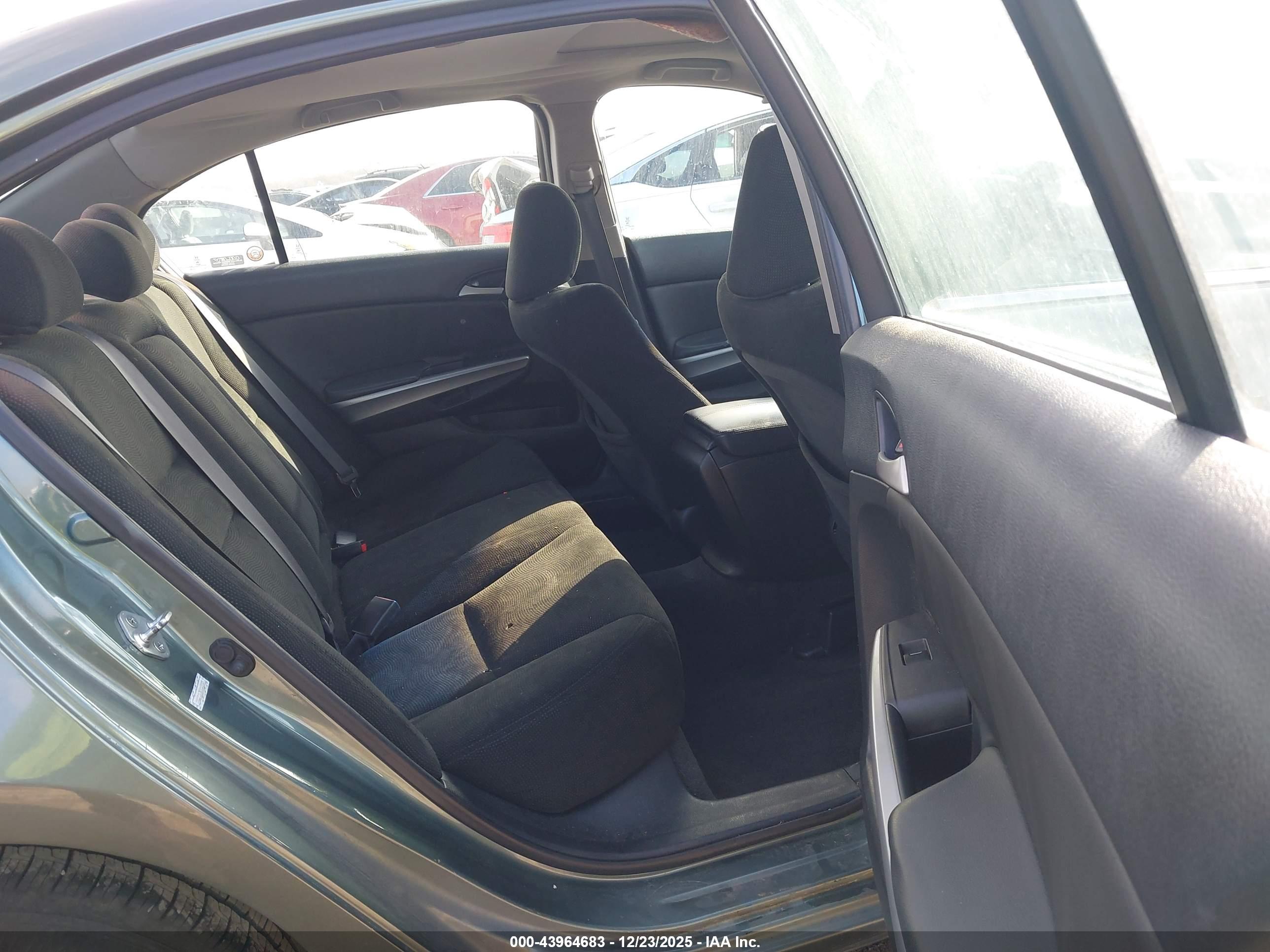 HONDA ACCORD image 8