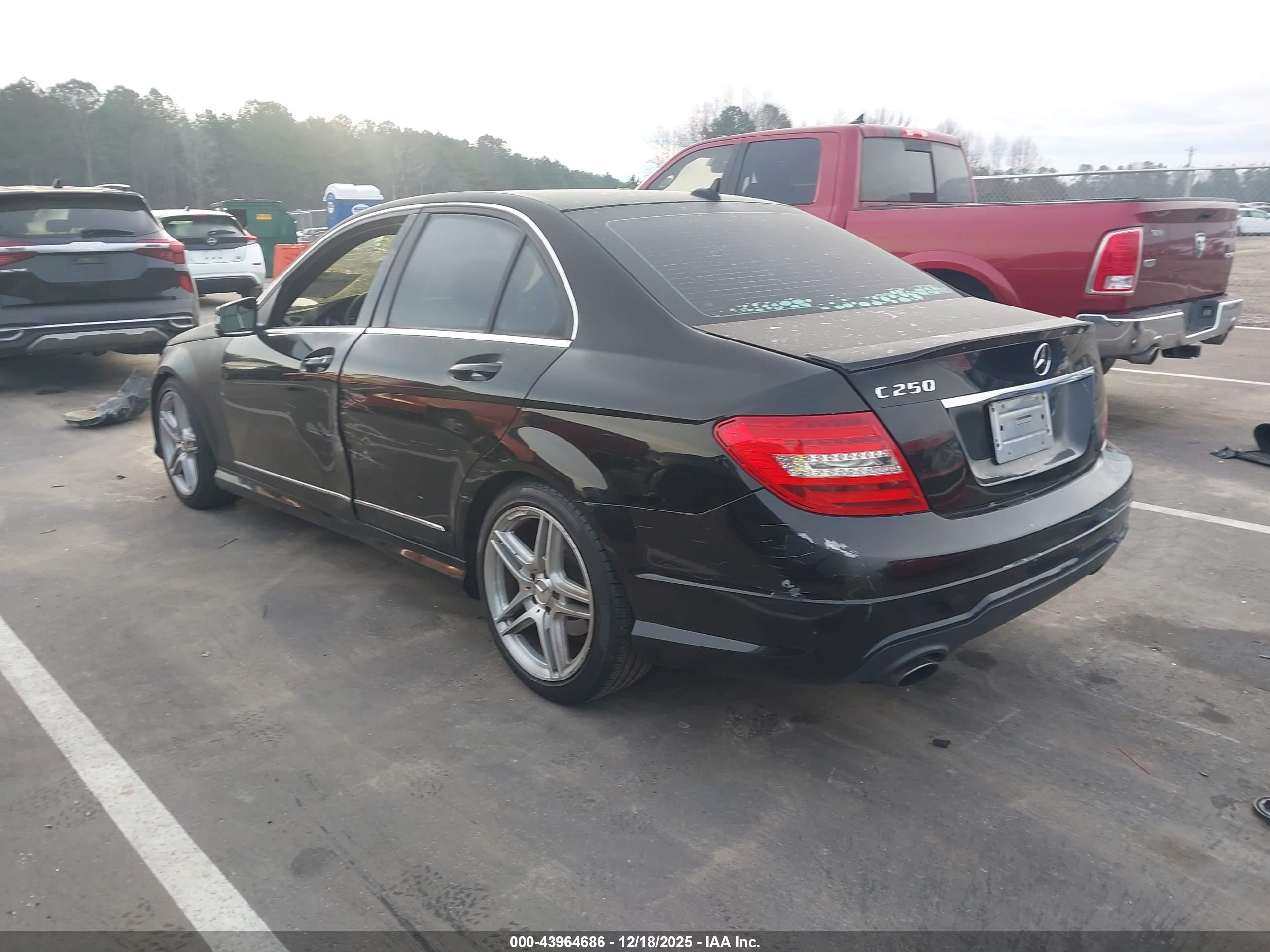 MERCEDES-BENZ C image 3