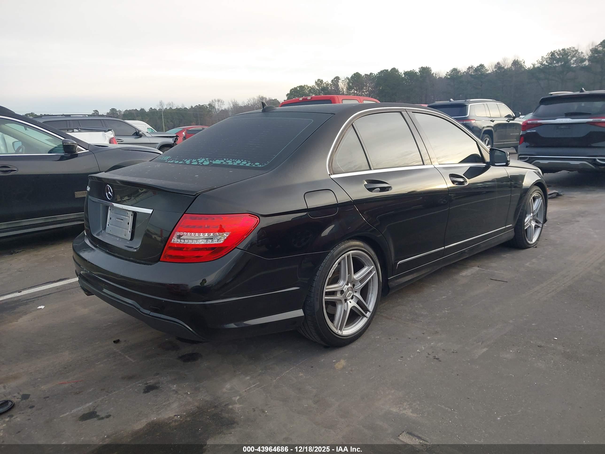 MERCEDES-BENZ C image 4