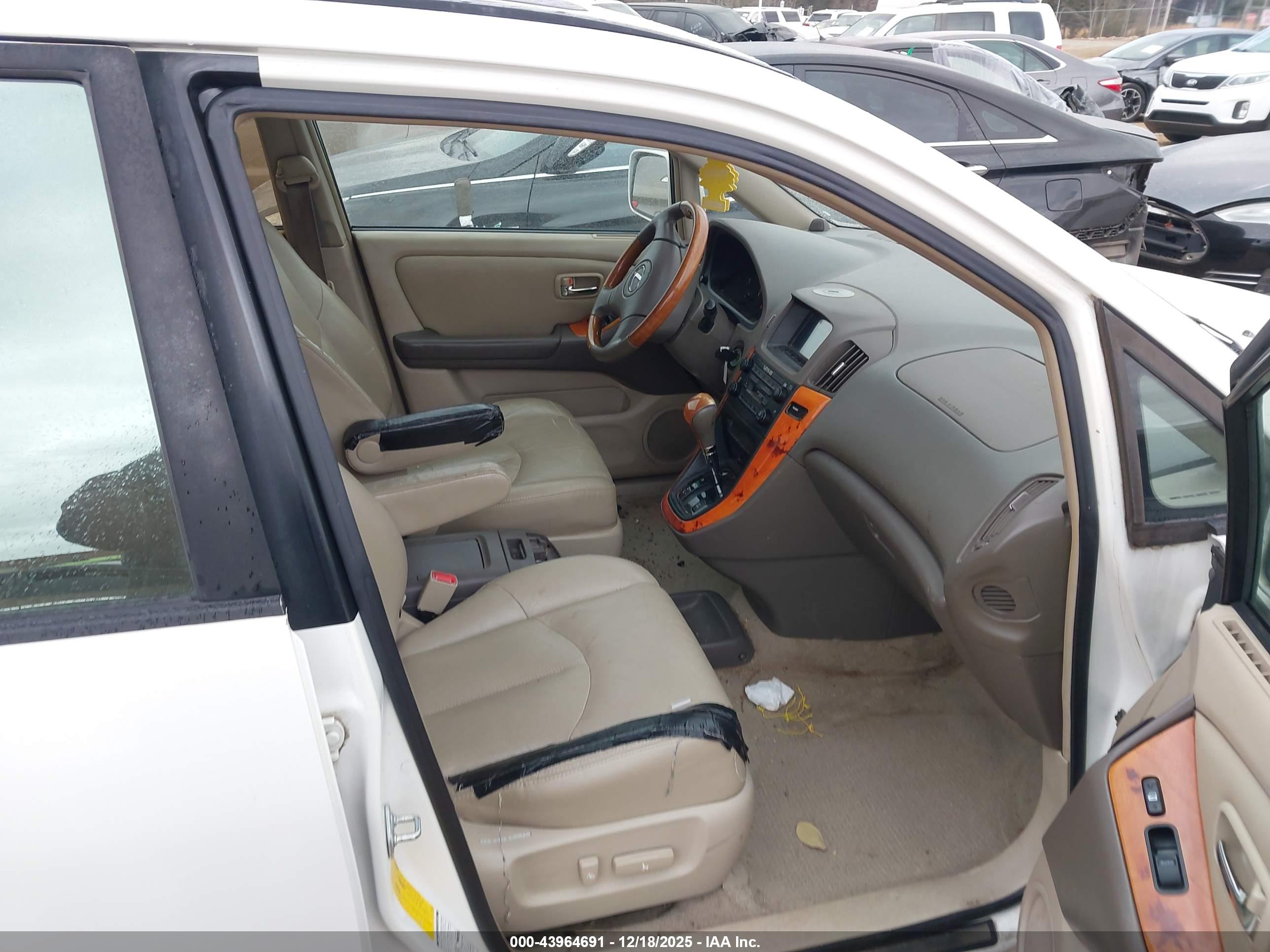 LEXUS RX image 5