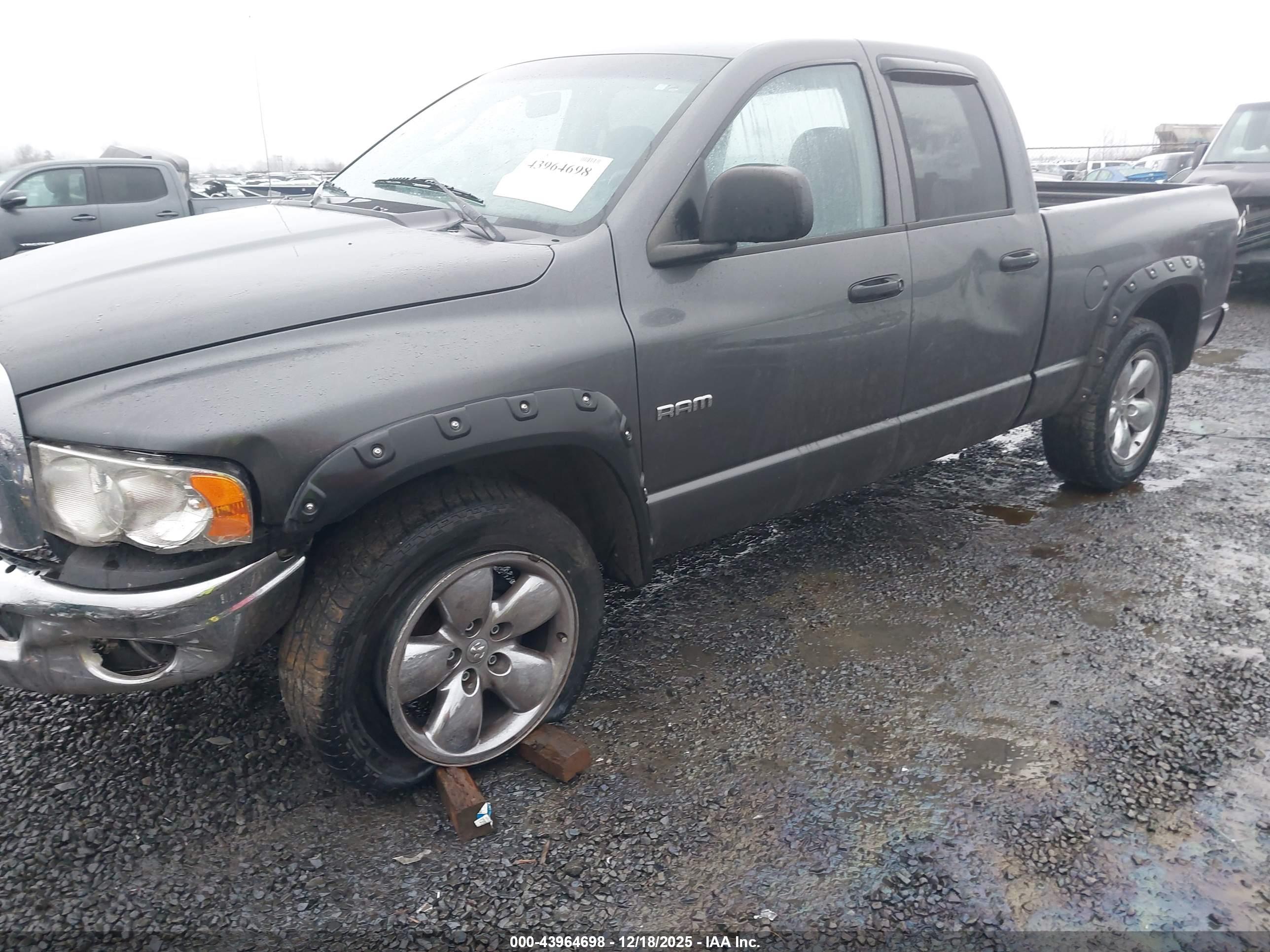 DODGE RAM image 6