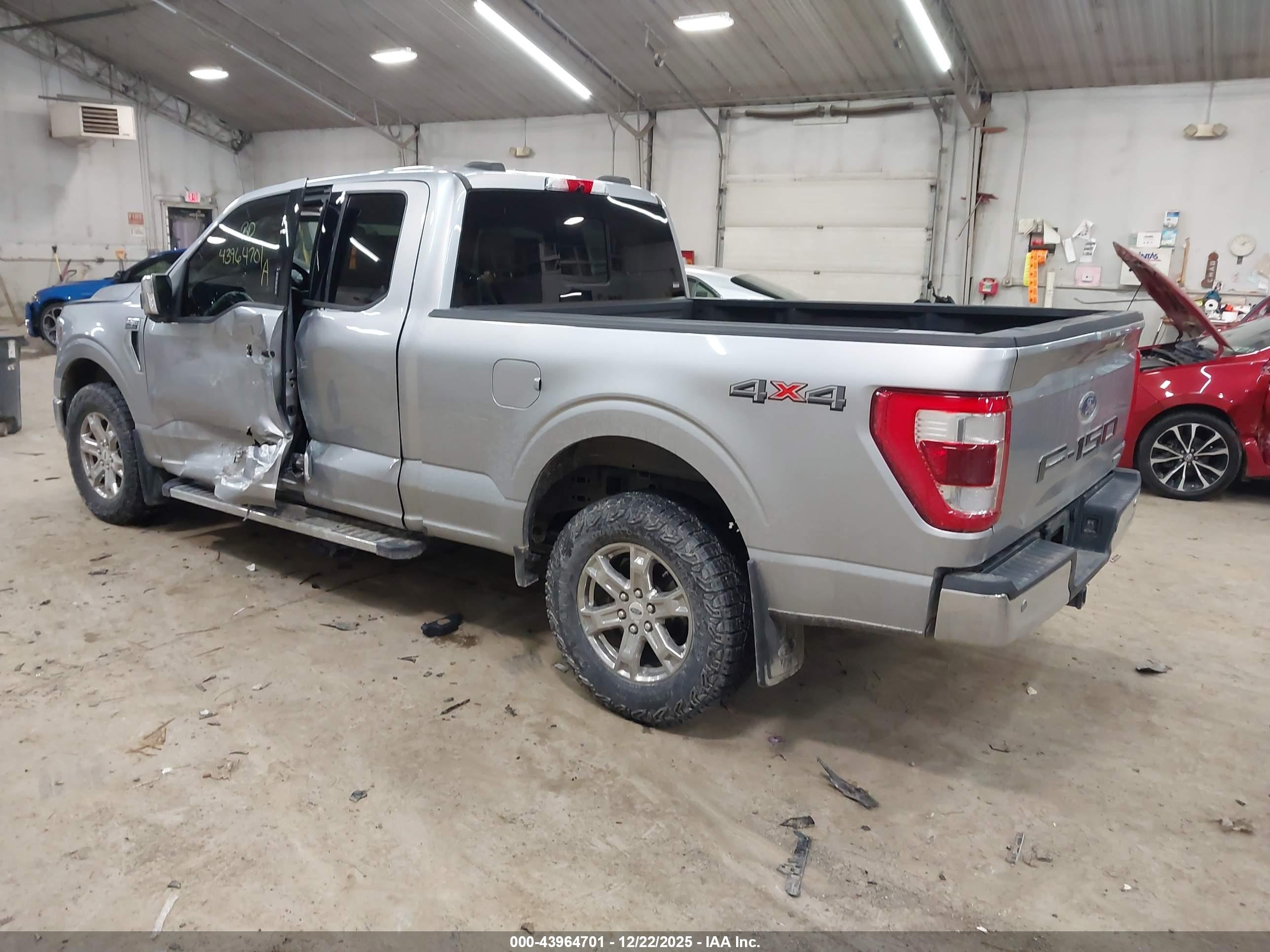 FORD F-150 image 3