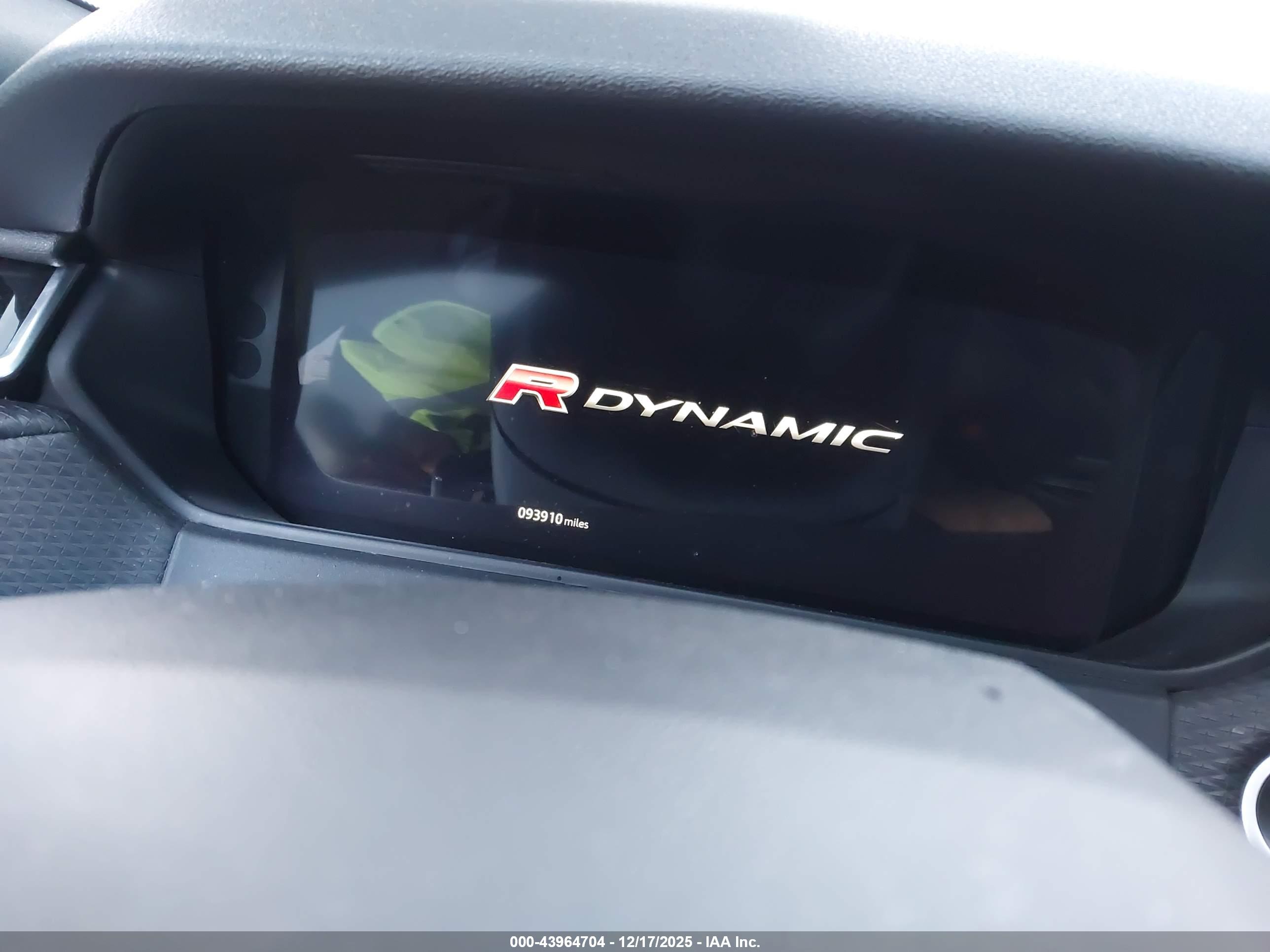 LAND ROVER image 7