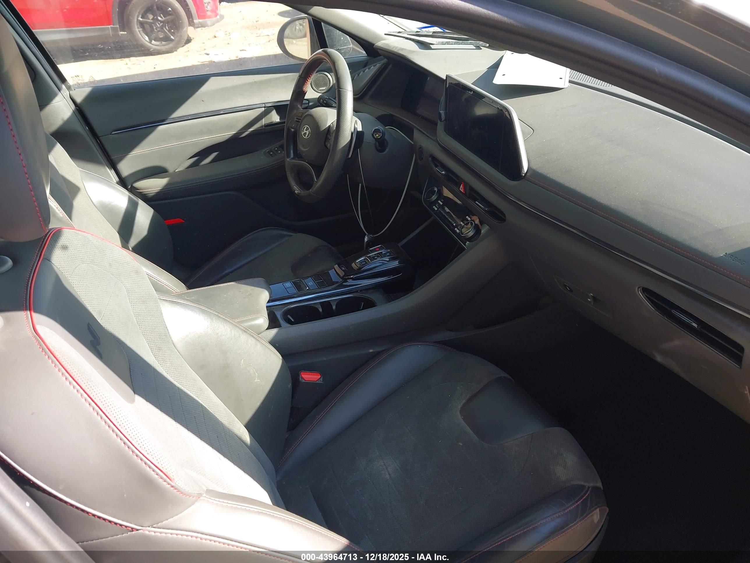 HYUNDAI SONATA image 5