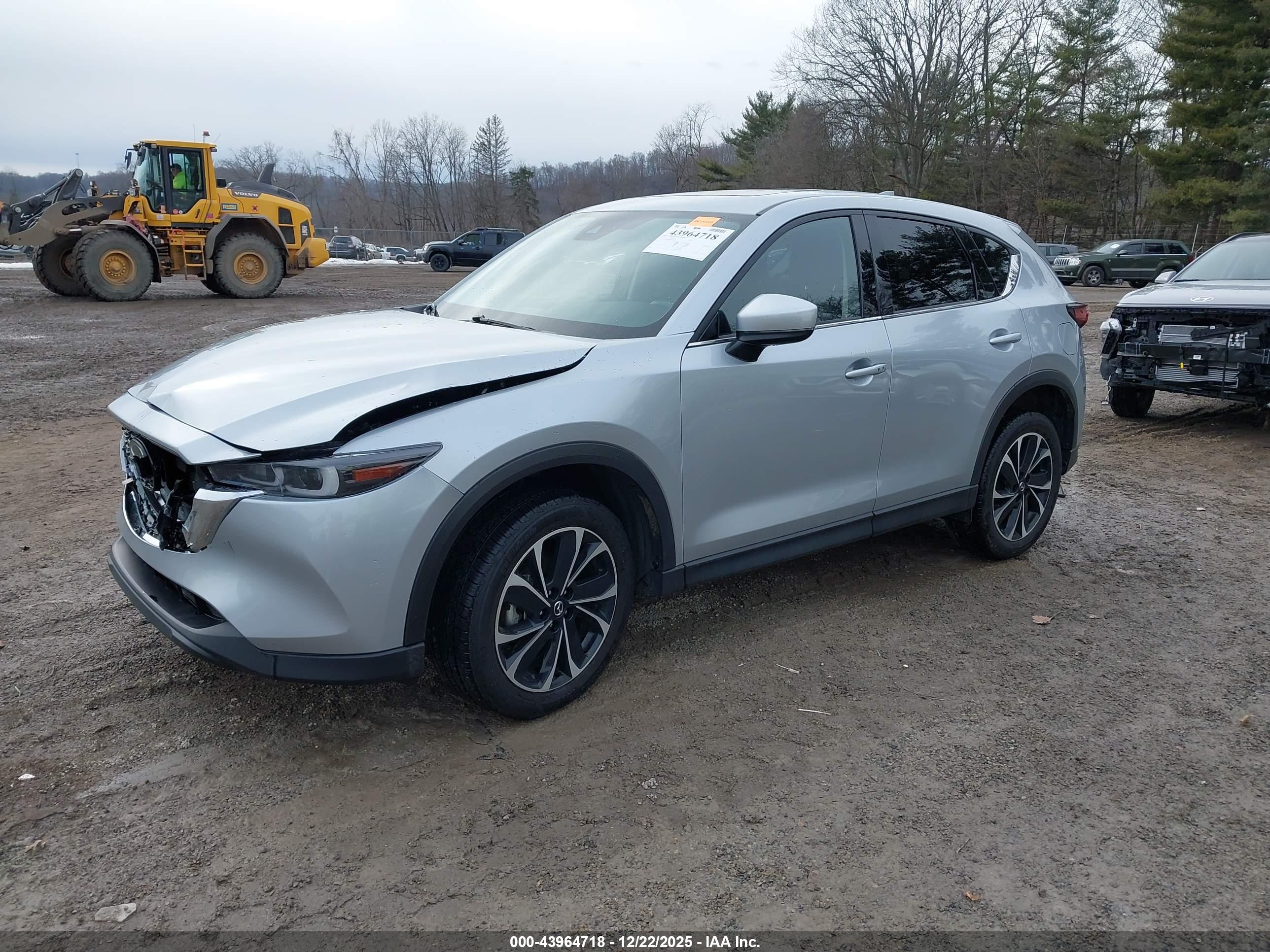 MAZDA CX-5 image 2
