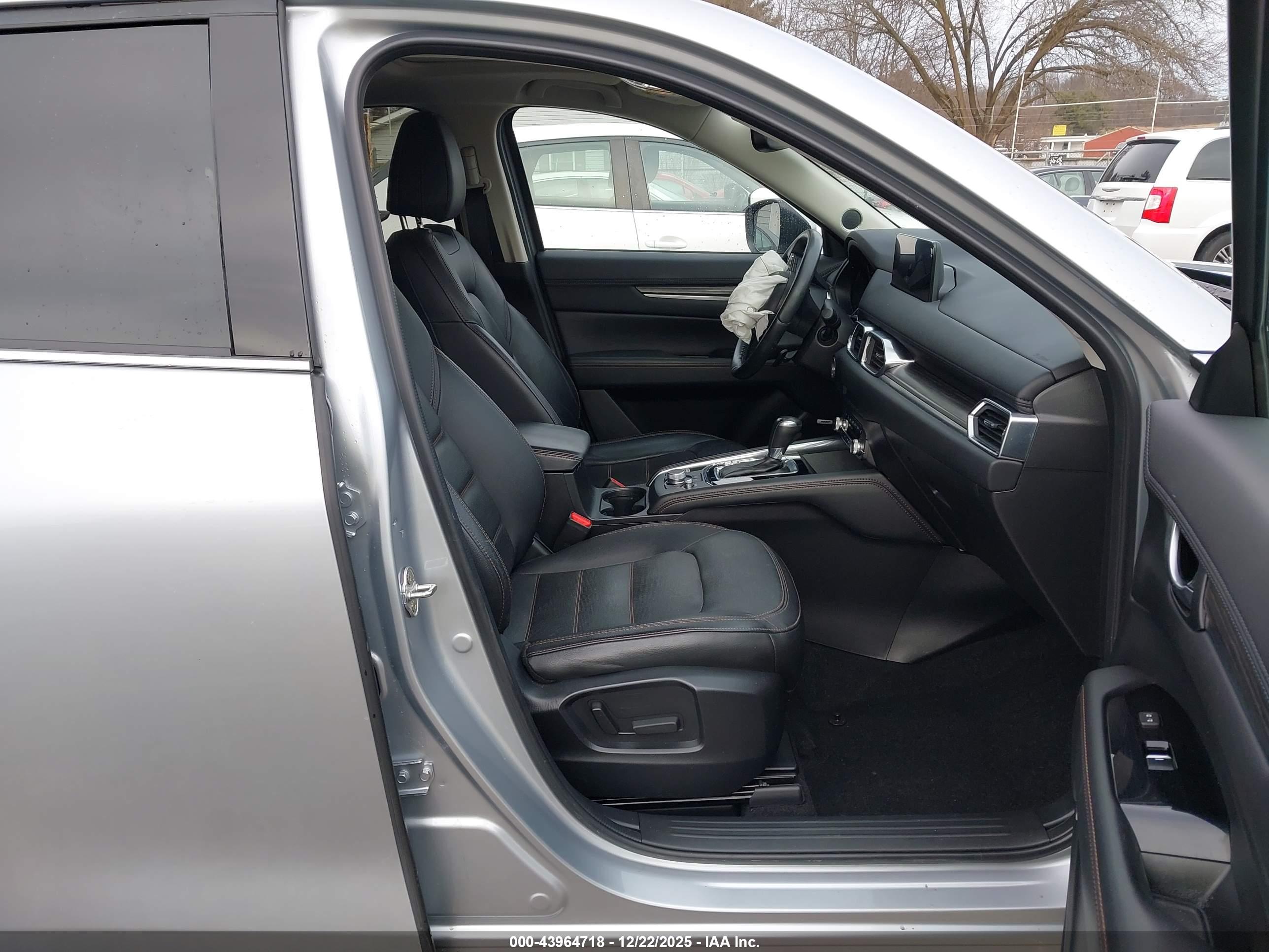 MAZDA CX-5 image 5