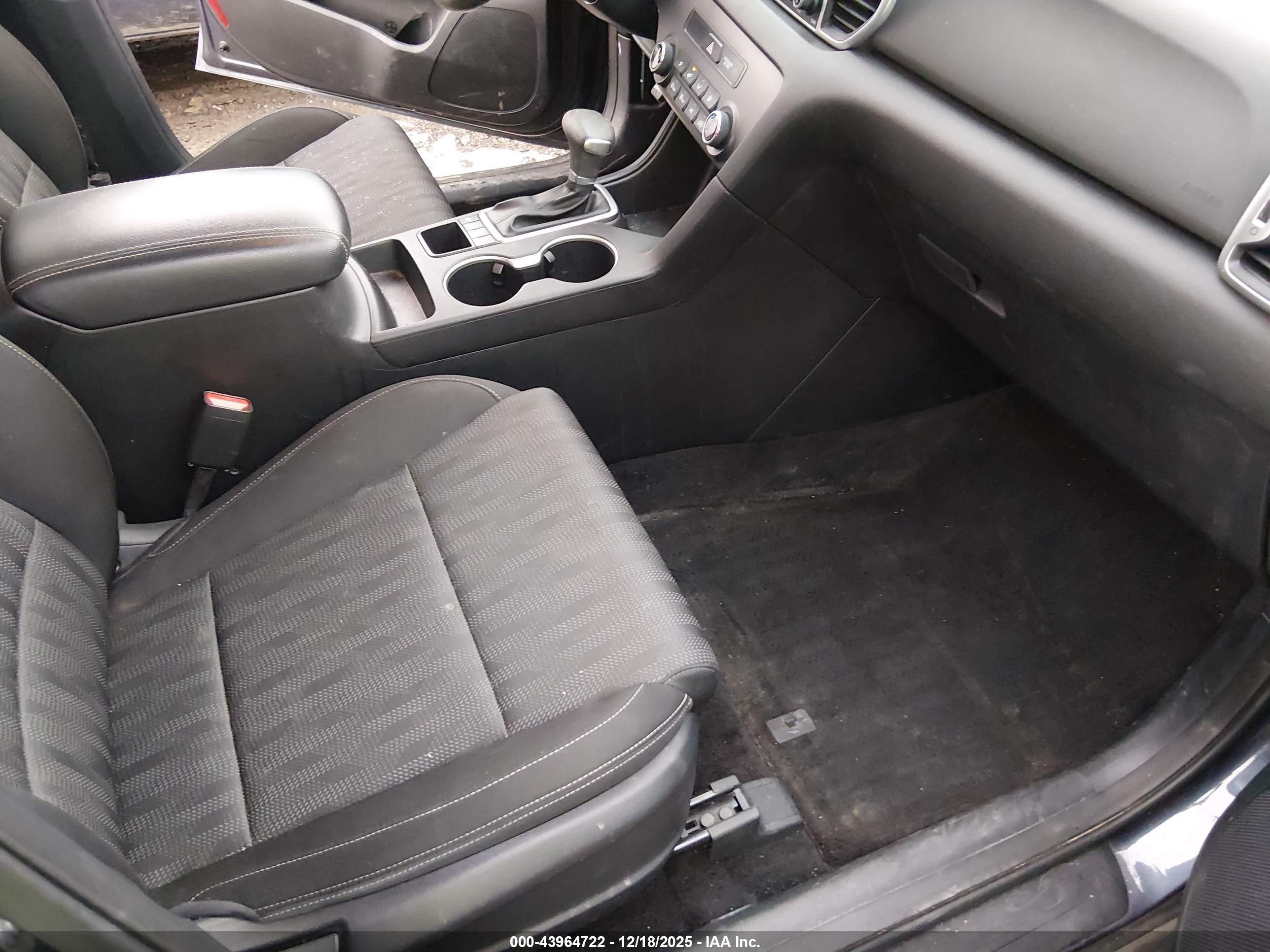 KIA SPORTAGE image 5