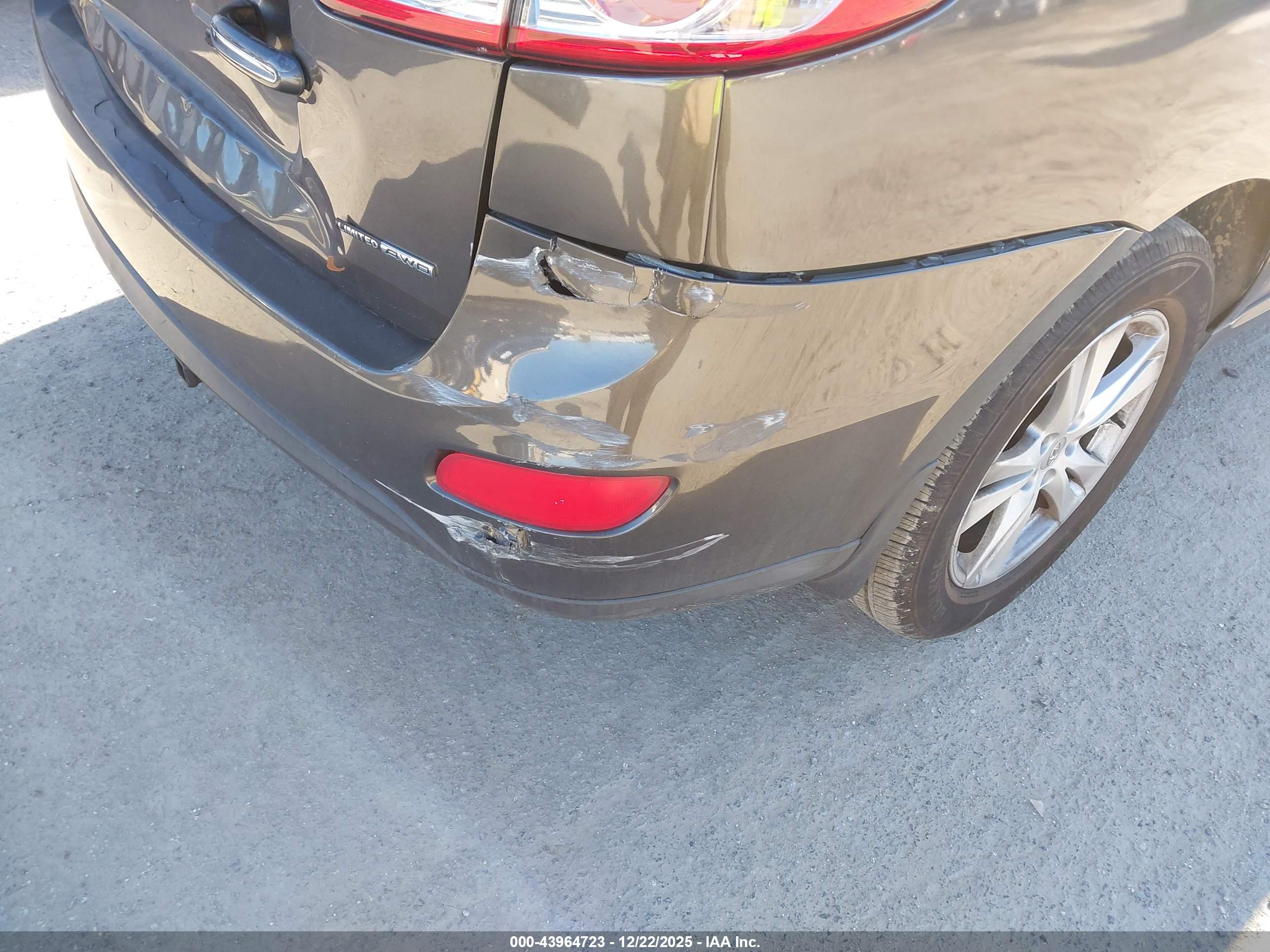 HYUNDAI SANTA image 6