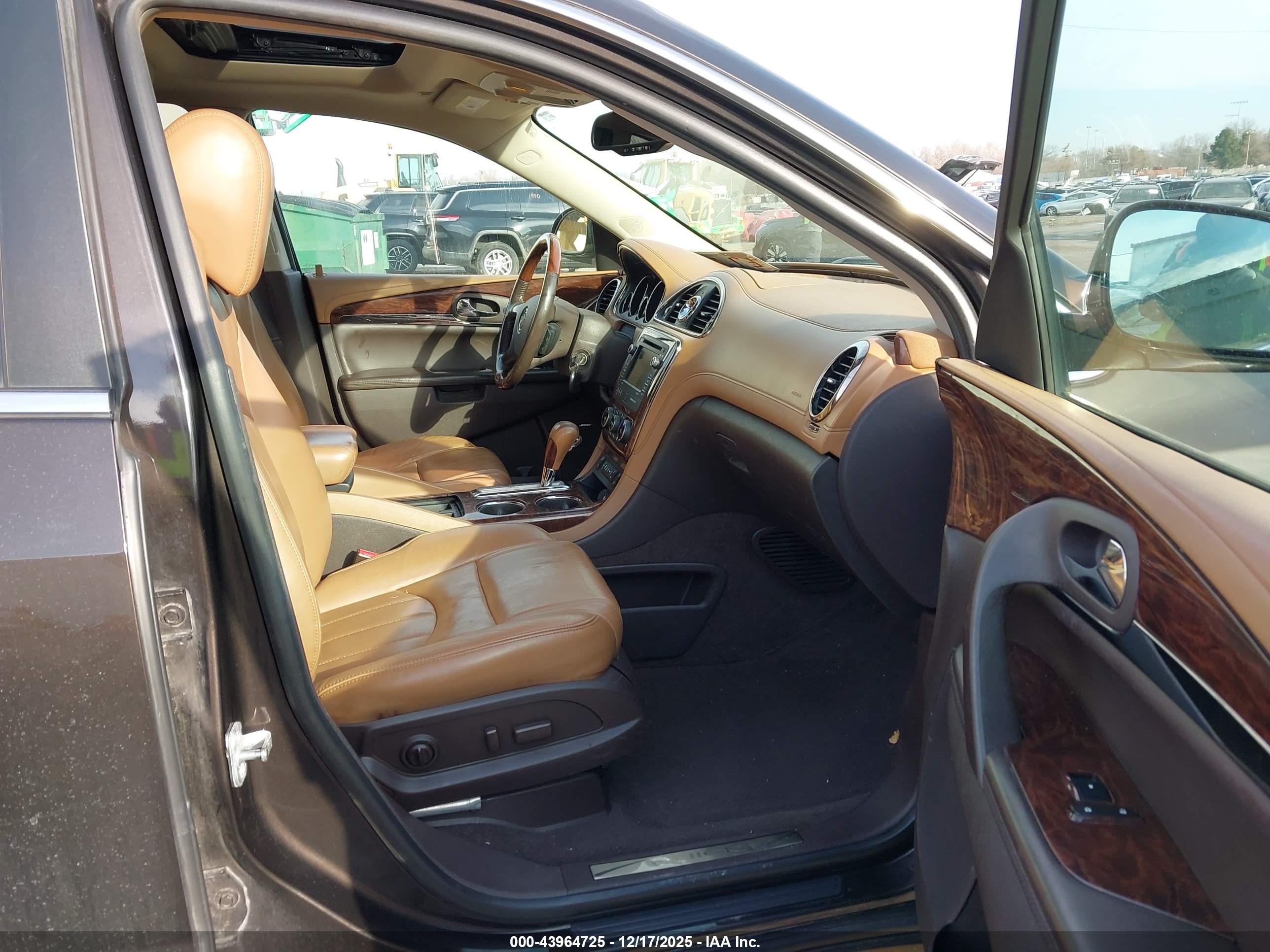 BUICK ENCLAVE image 5