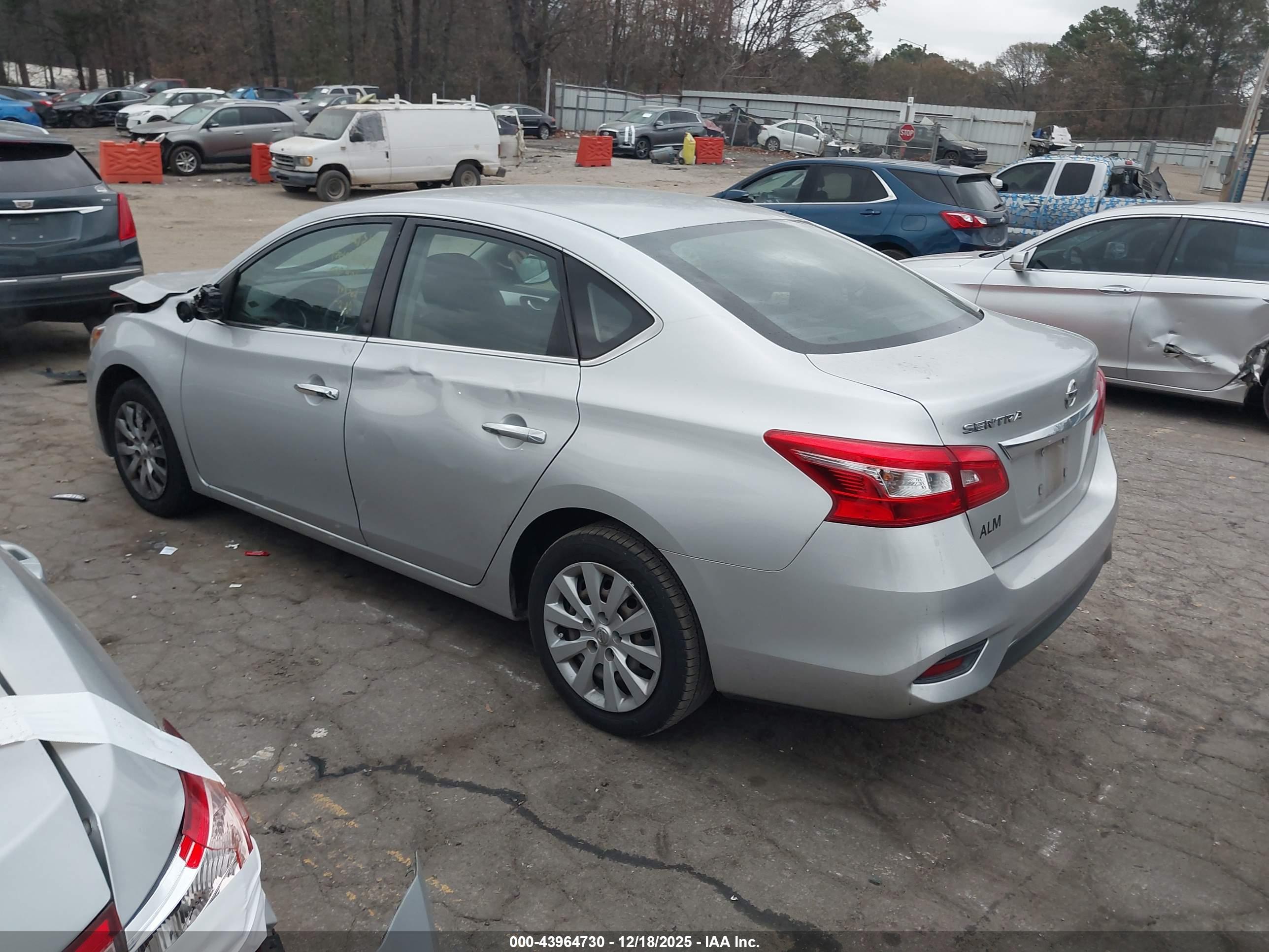 NISSAN SENTRA image 3