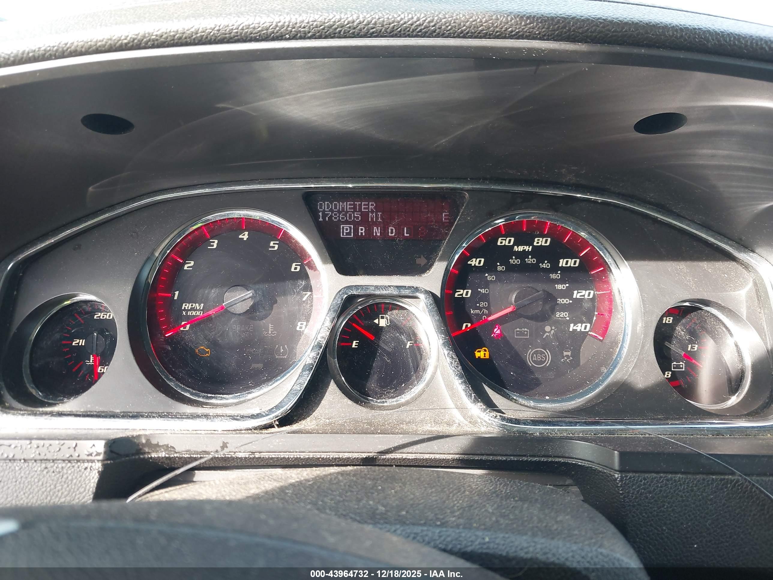 GMC ACADIA image 7