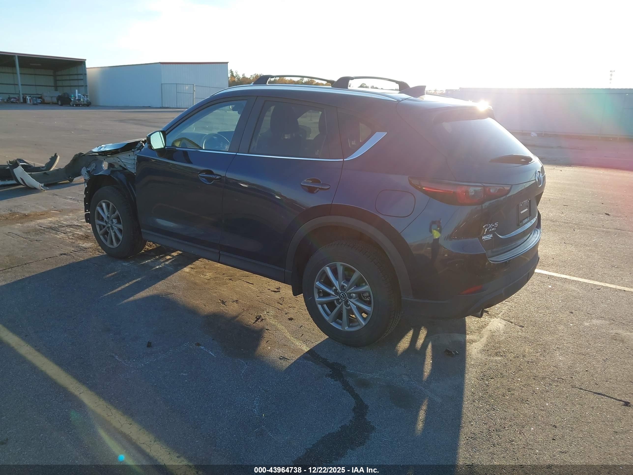 MAZDA CX-5 image 3