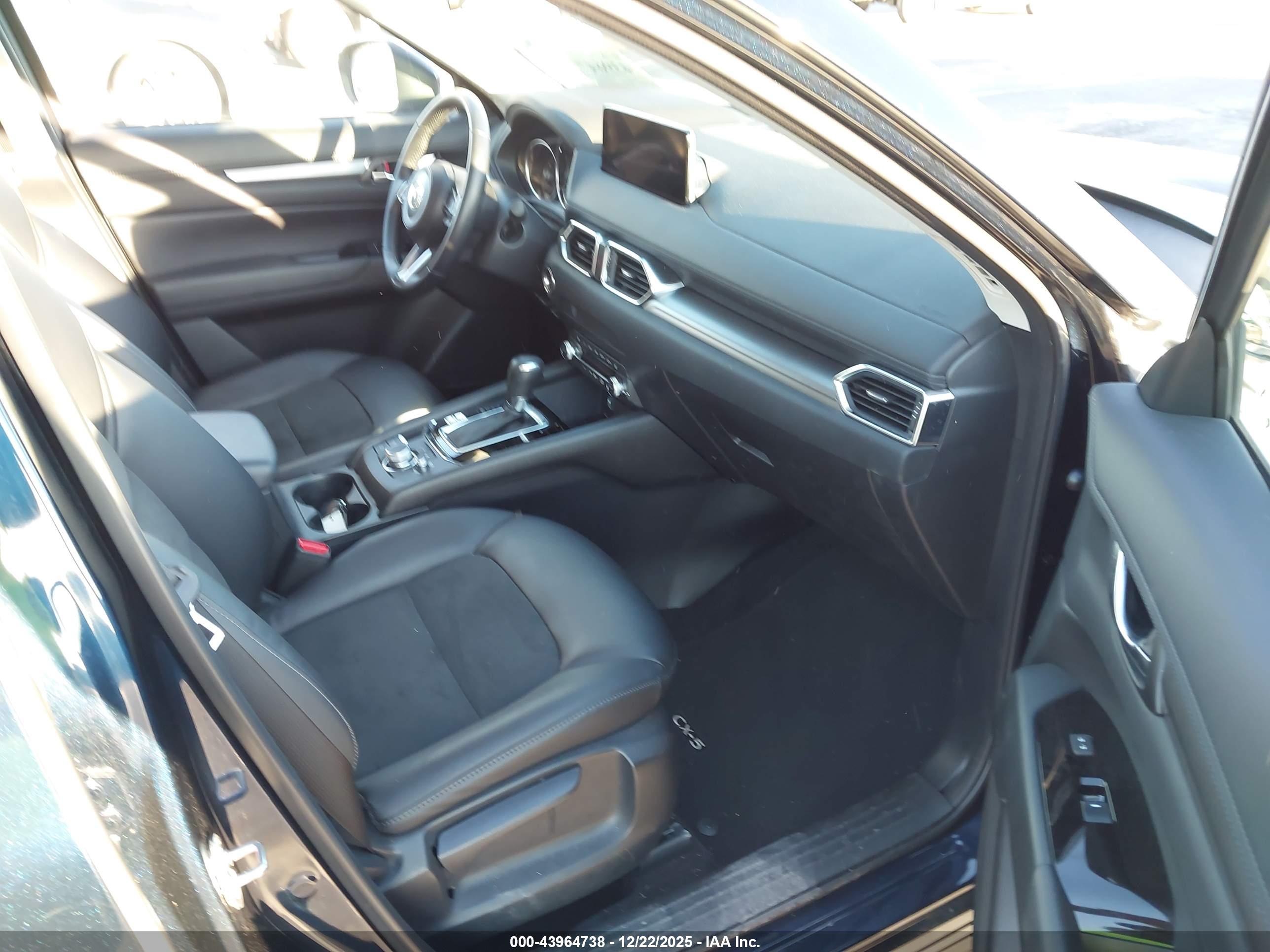 MAZDA CX-5 image 5