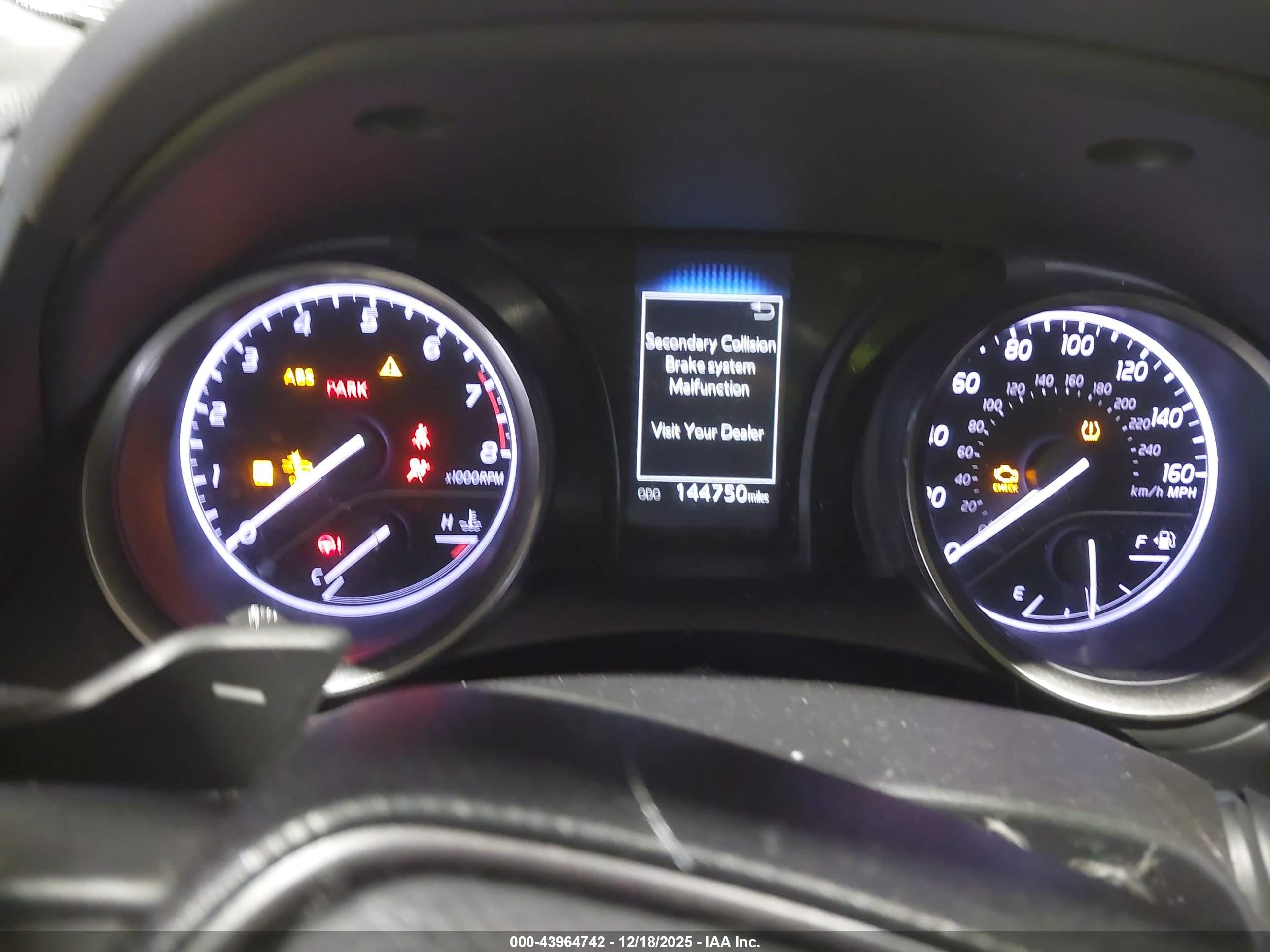 TOYOTA CAMRY image 7
