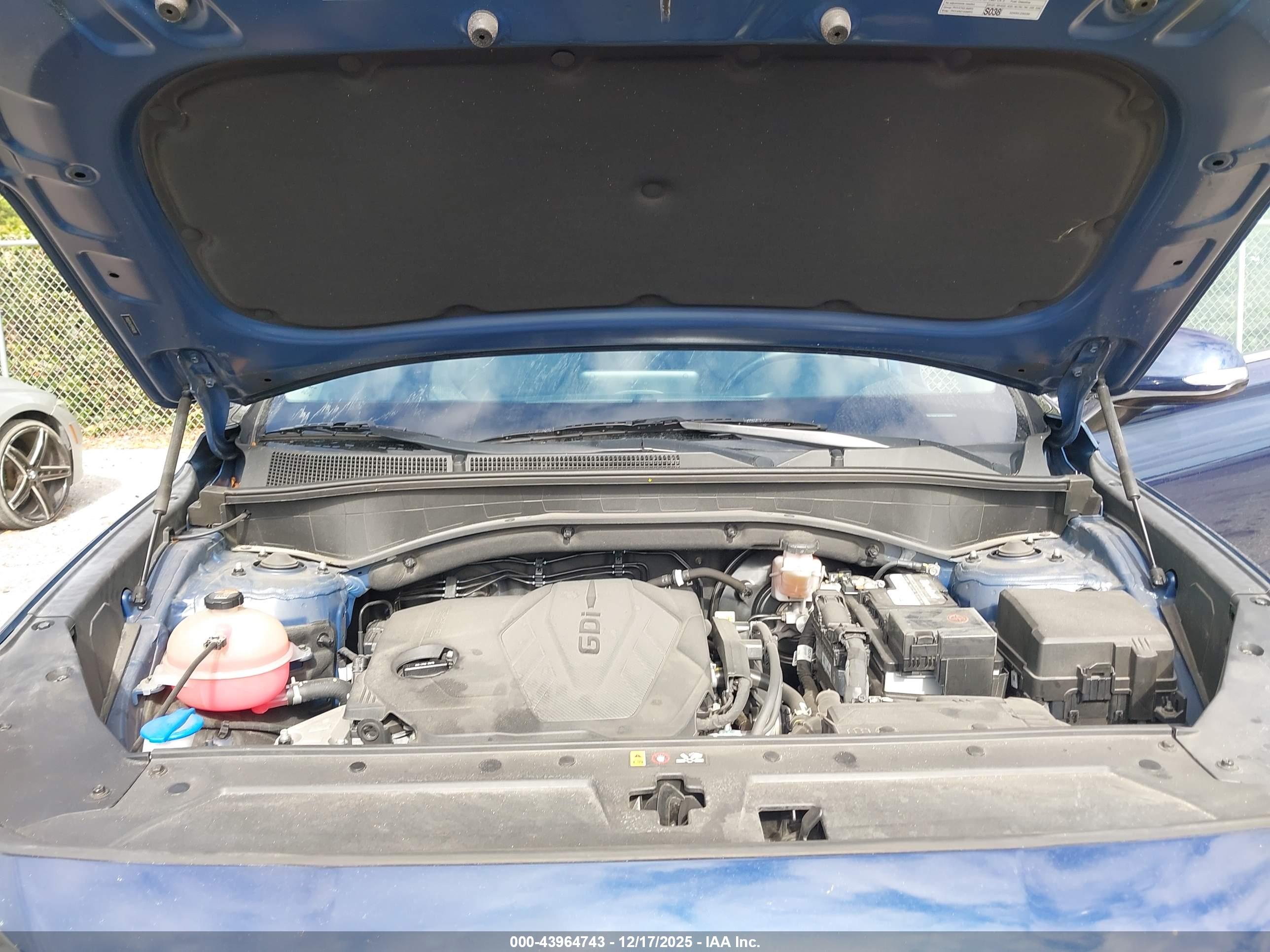 HYUNDAI SANTA image 10