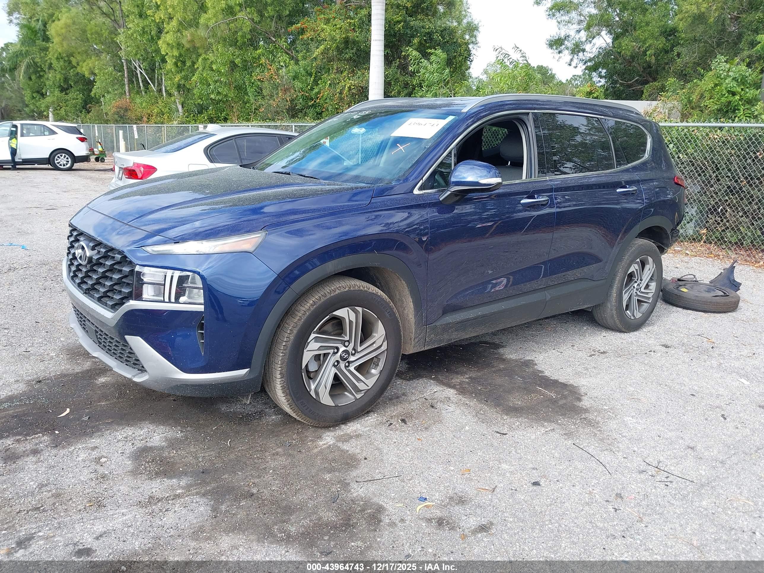 HYUNDAI SANTA image 2
