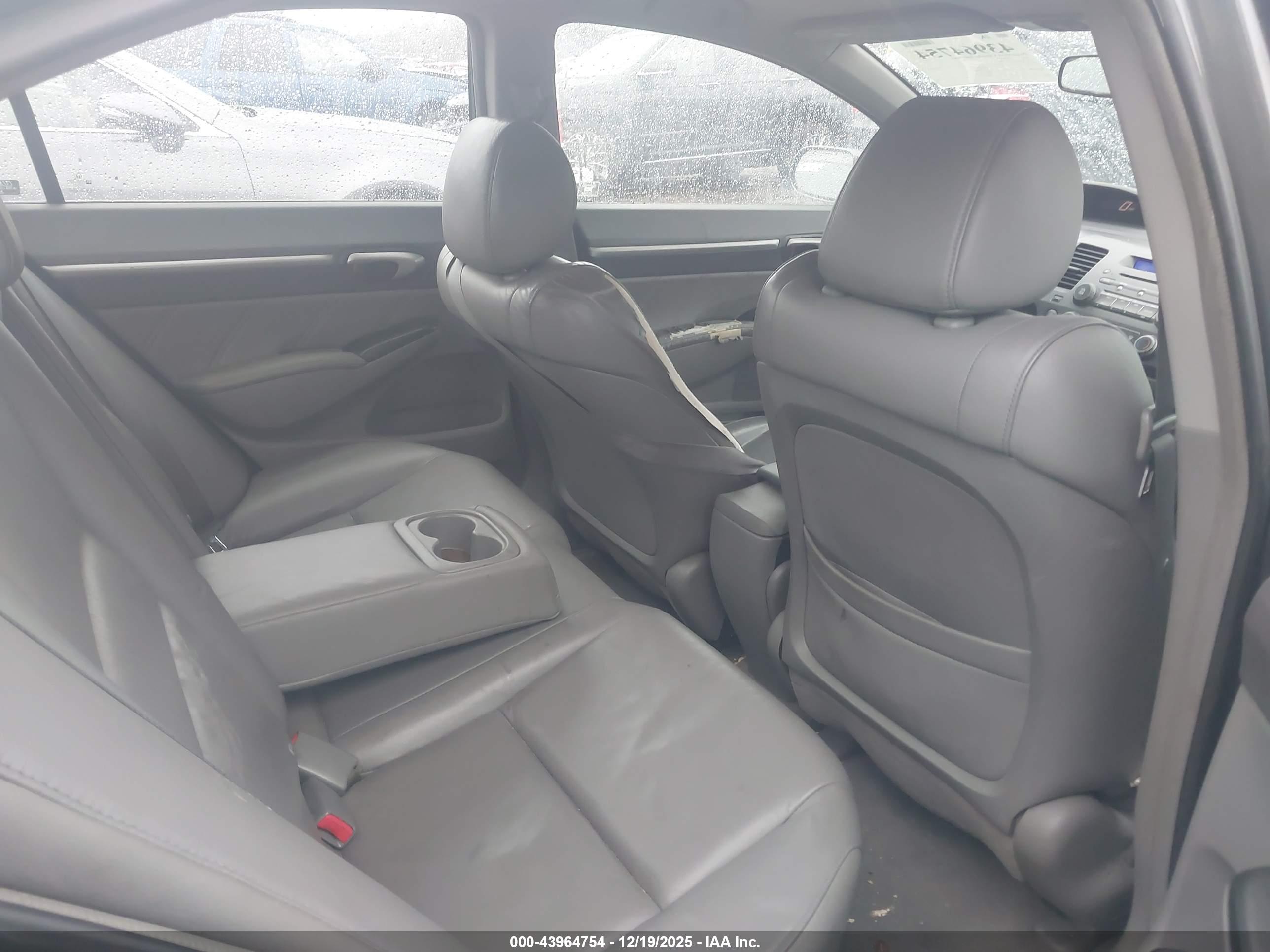 HONDA CIVIC image 8