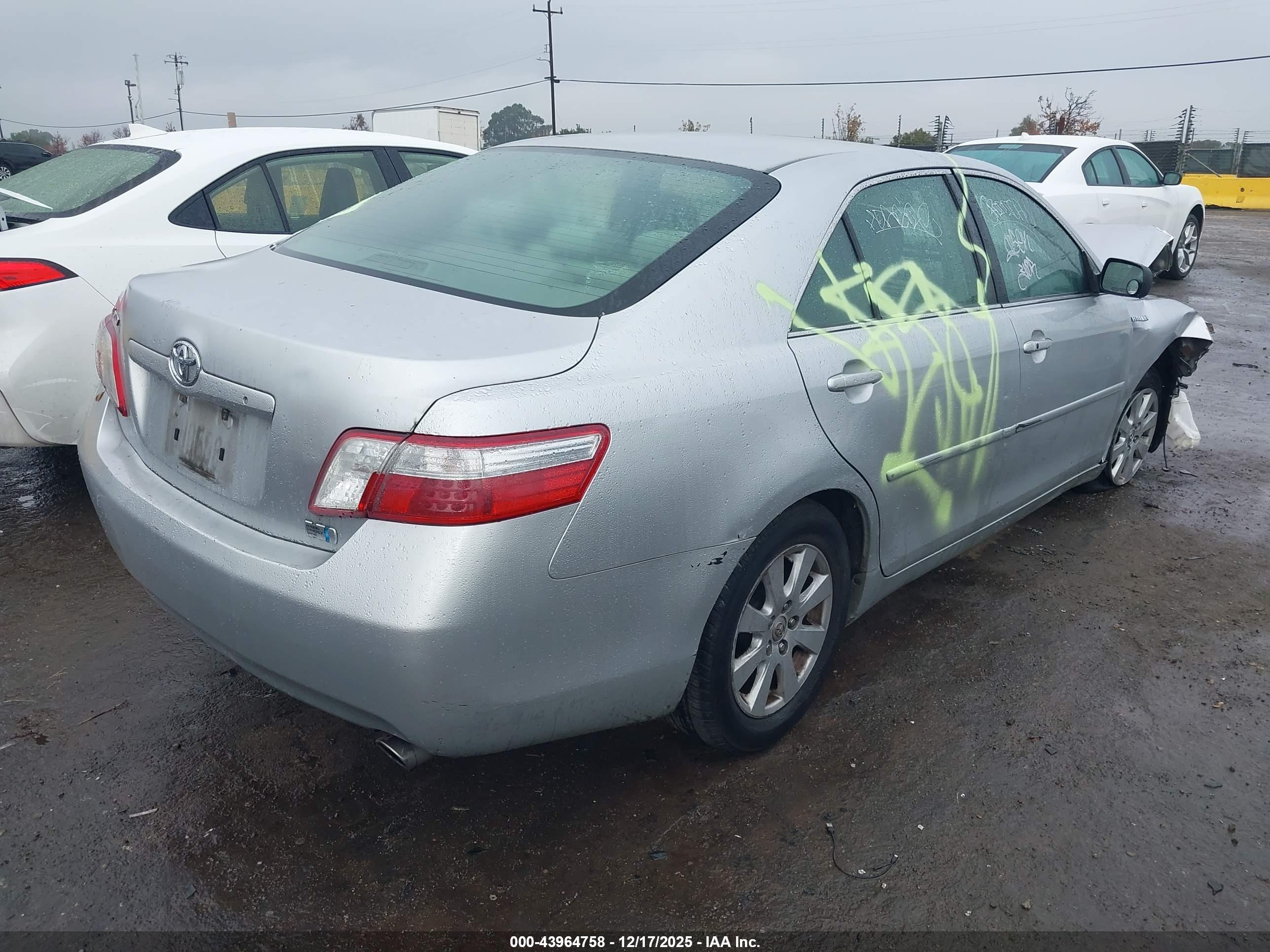 TOYOTA CAMRY image 4
