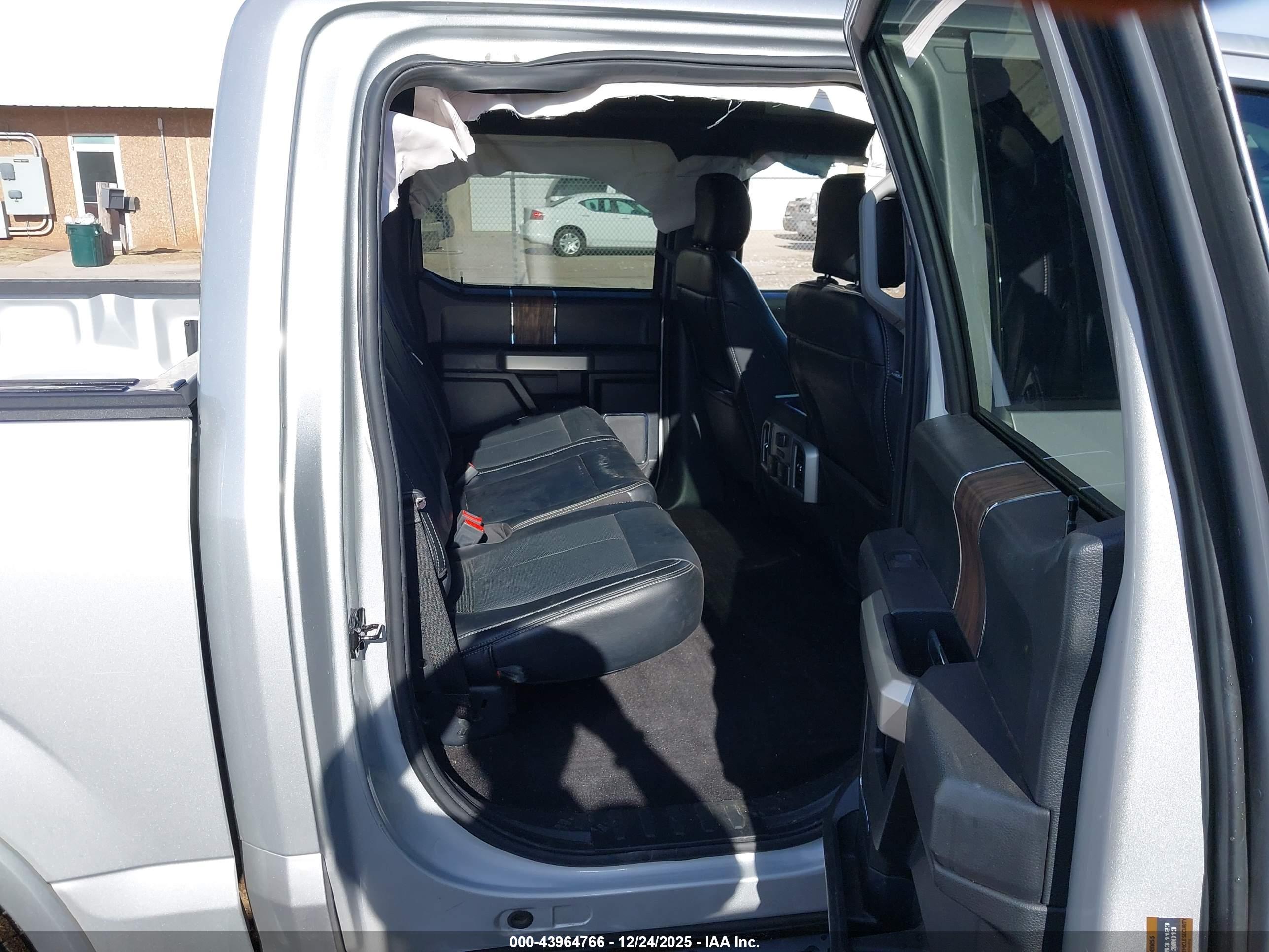 FORD F-150 image 8
