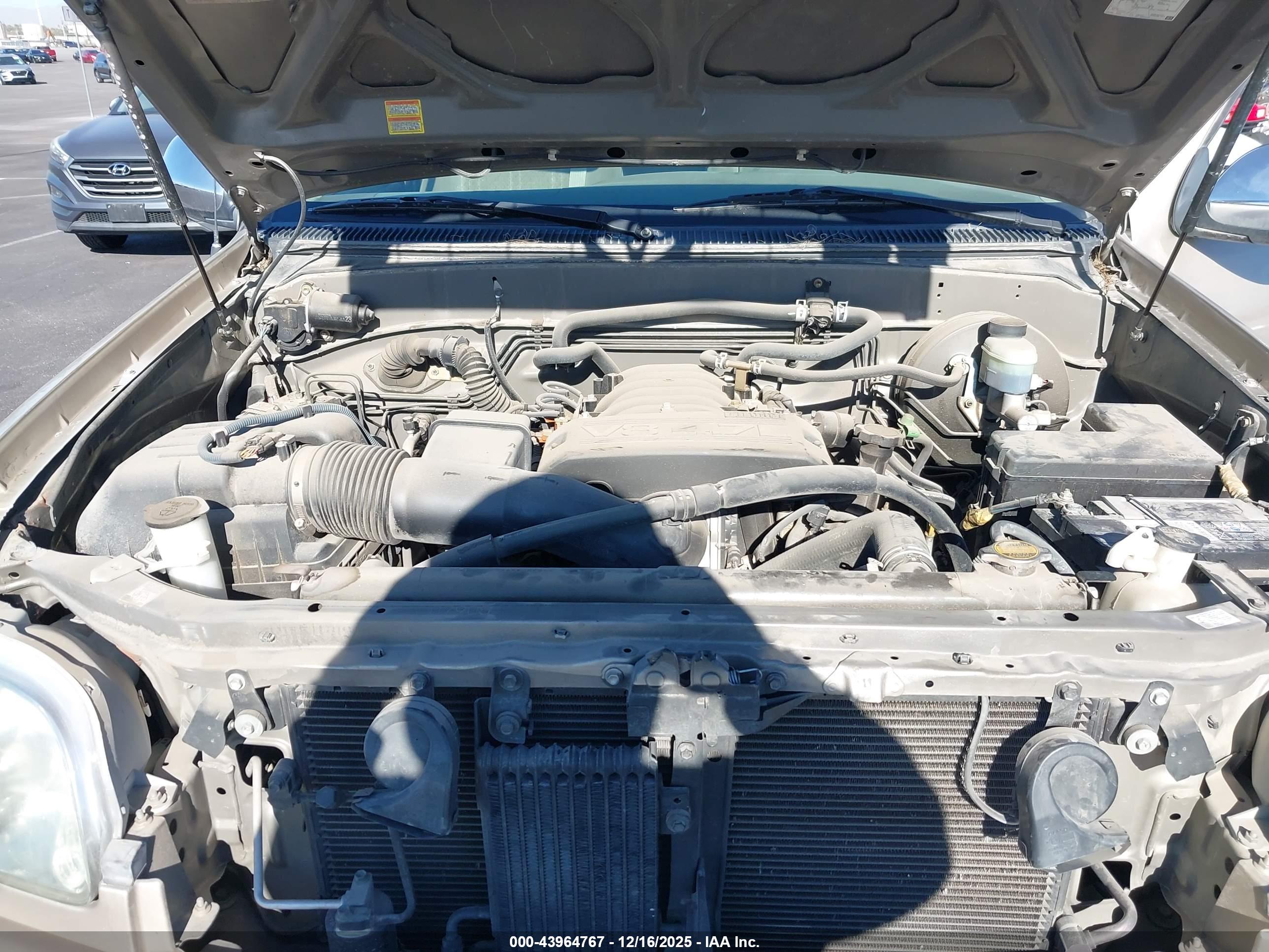 TOYOTA TUNDRA image 10