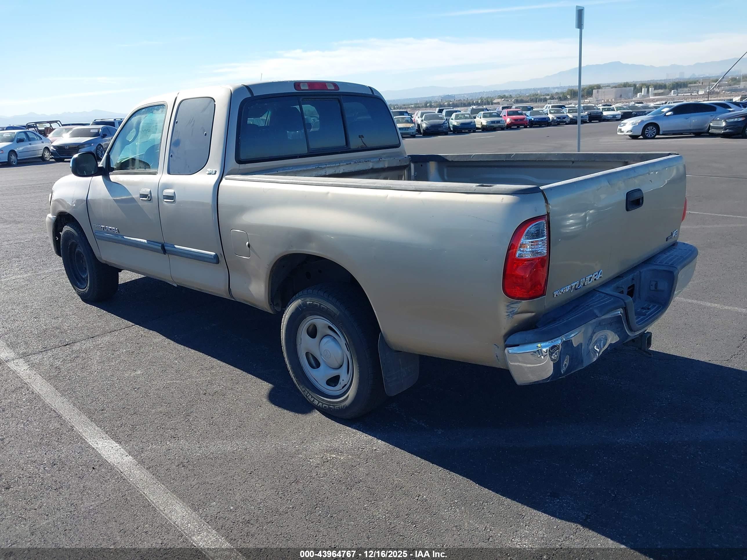 TOYOTA TUNDRA image 3