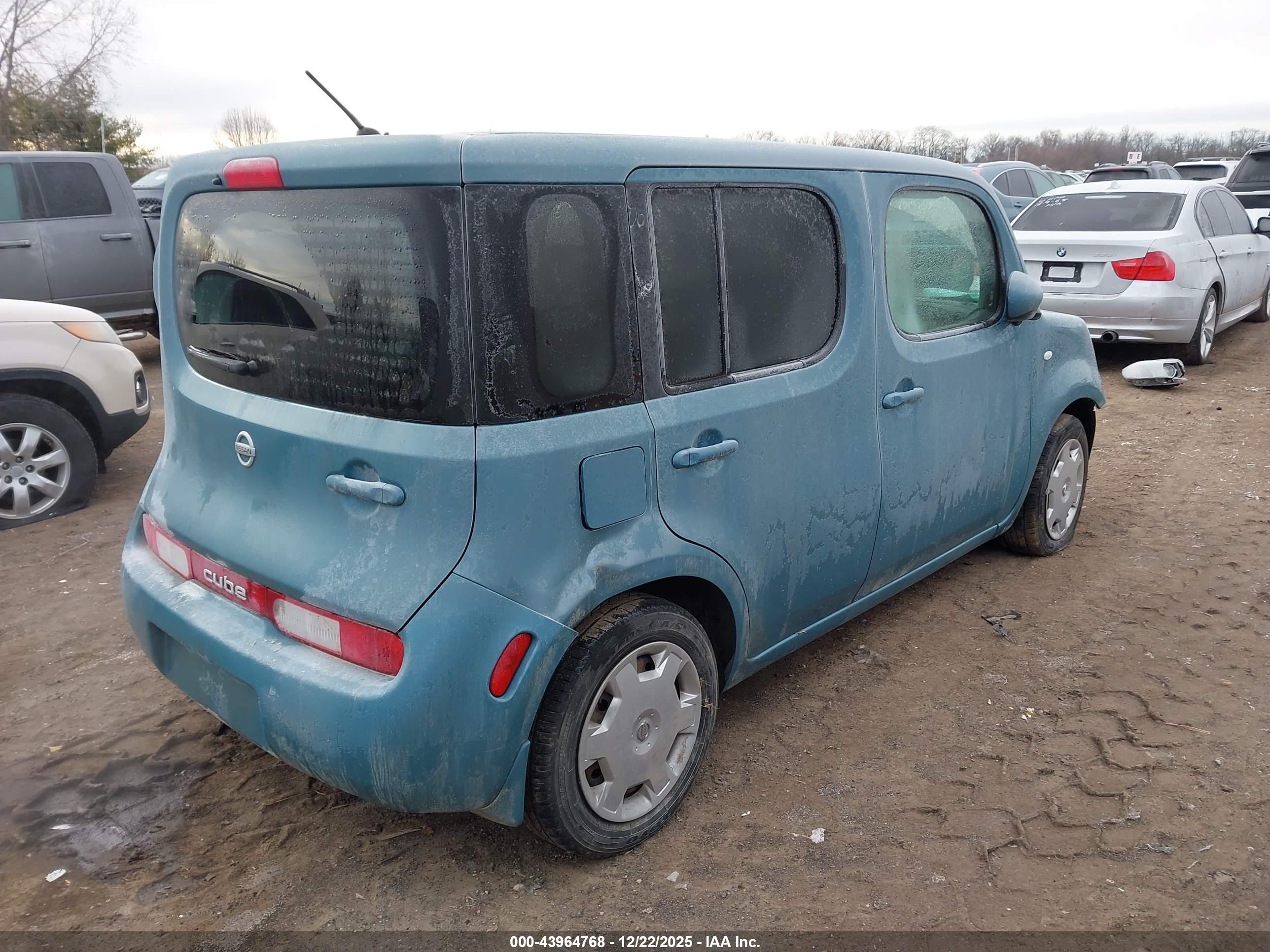 NISSAN CUBE image 4
