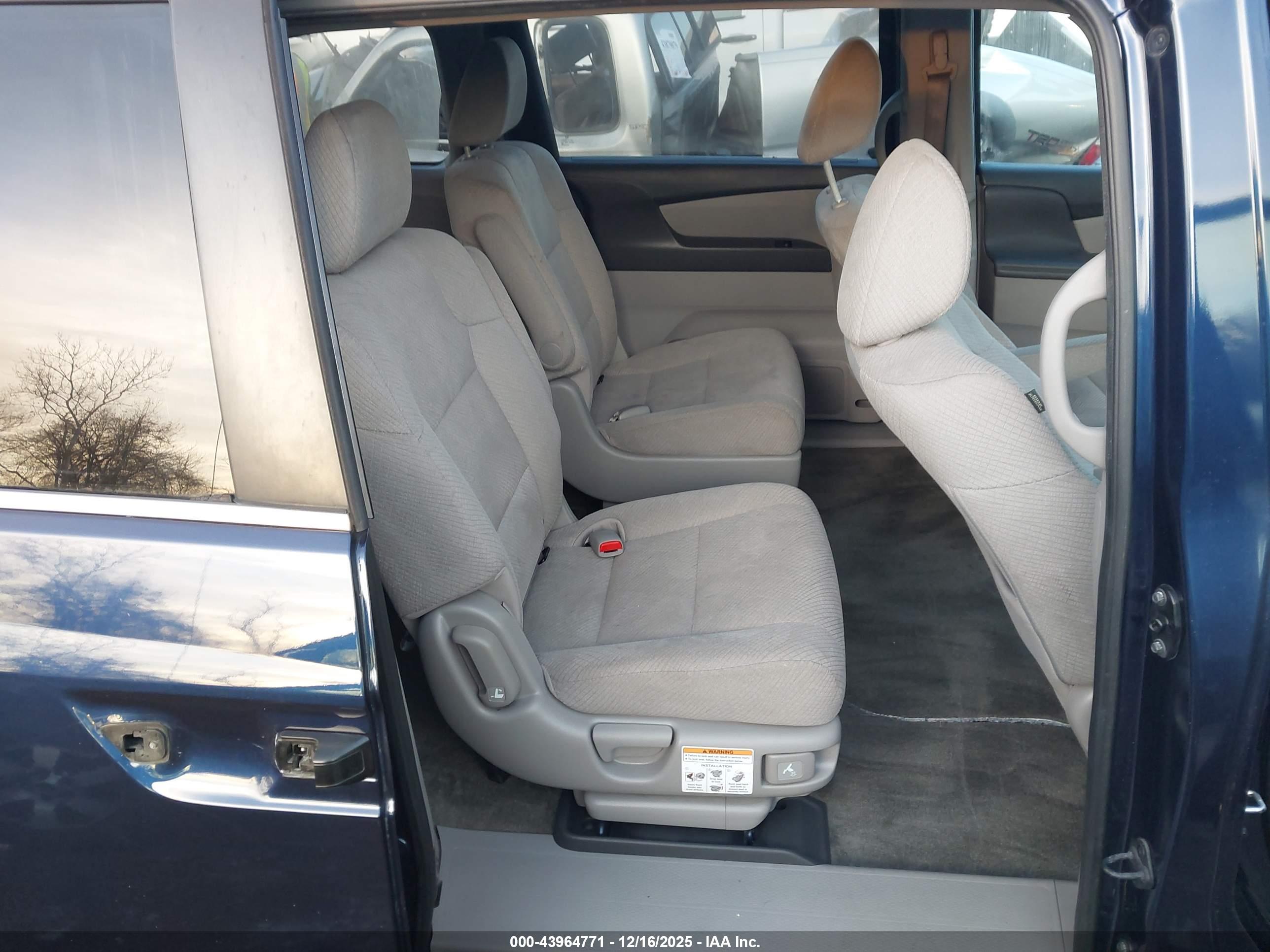 HONDA ODYSSEY image 8