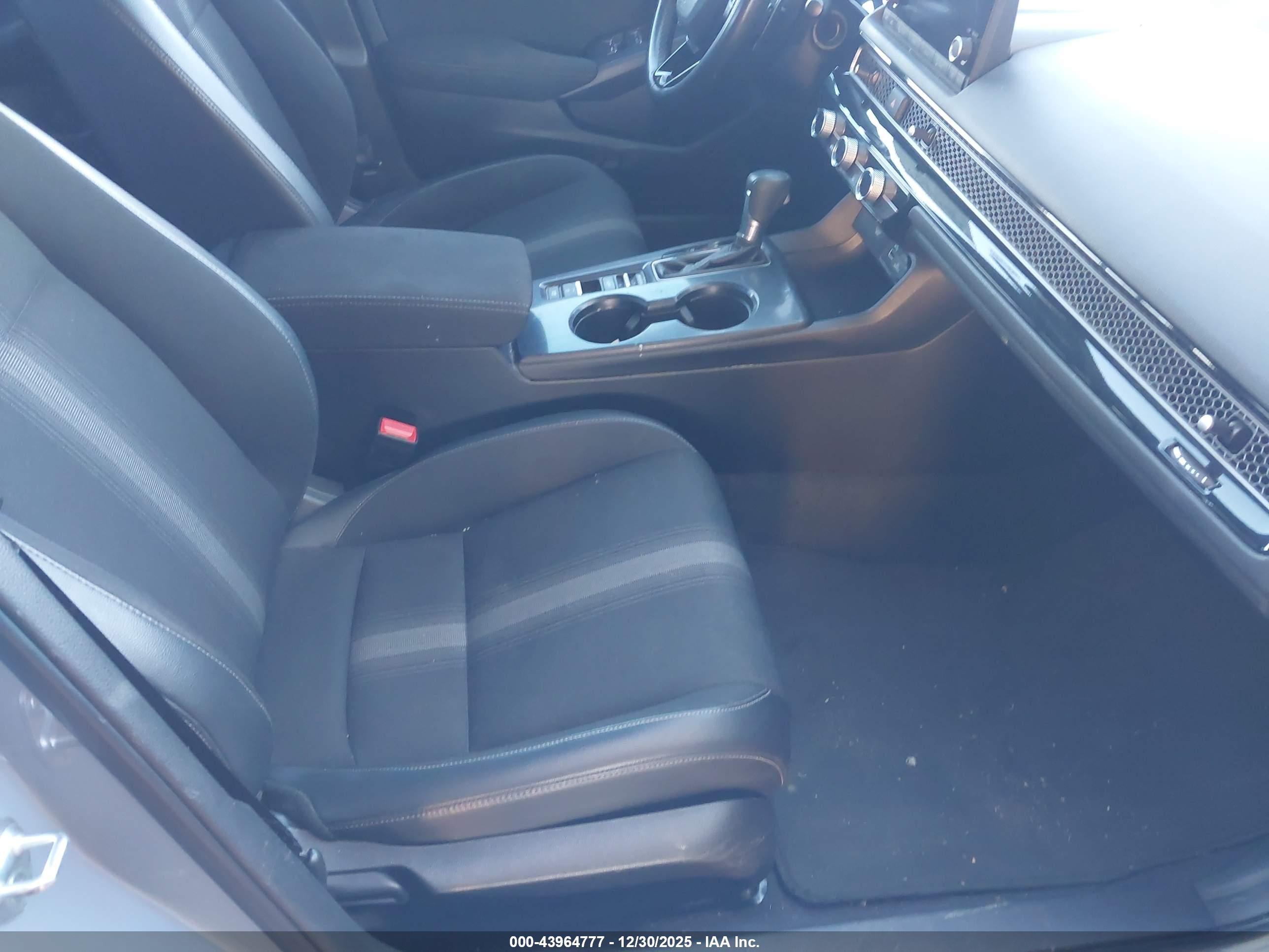 HONDA CIVIC image 5