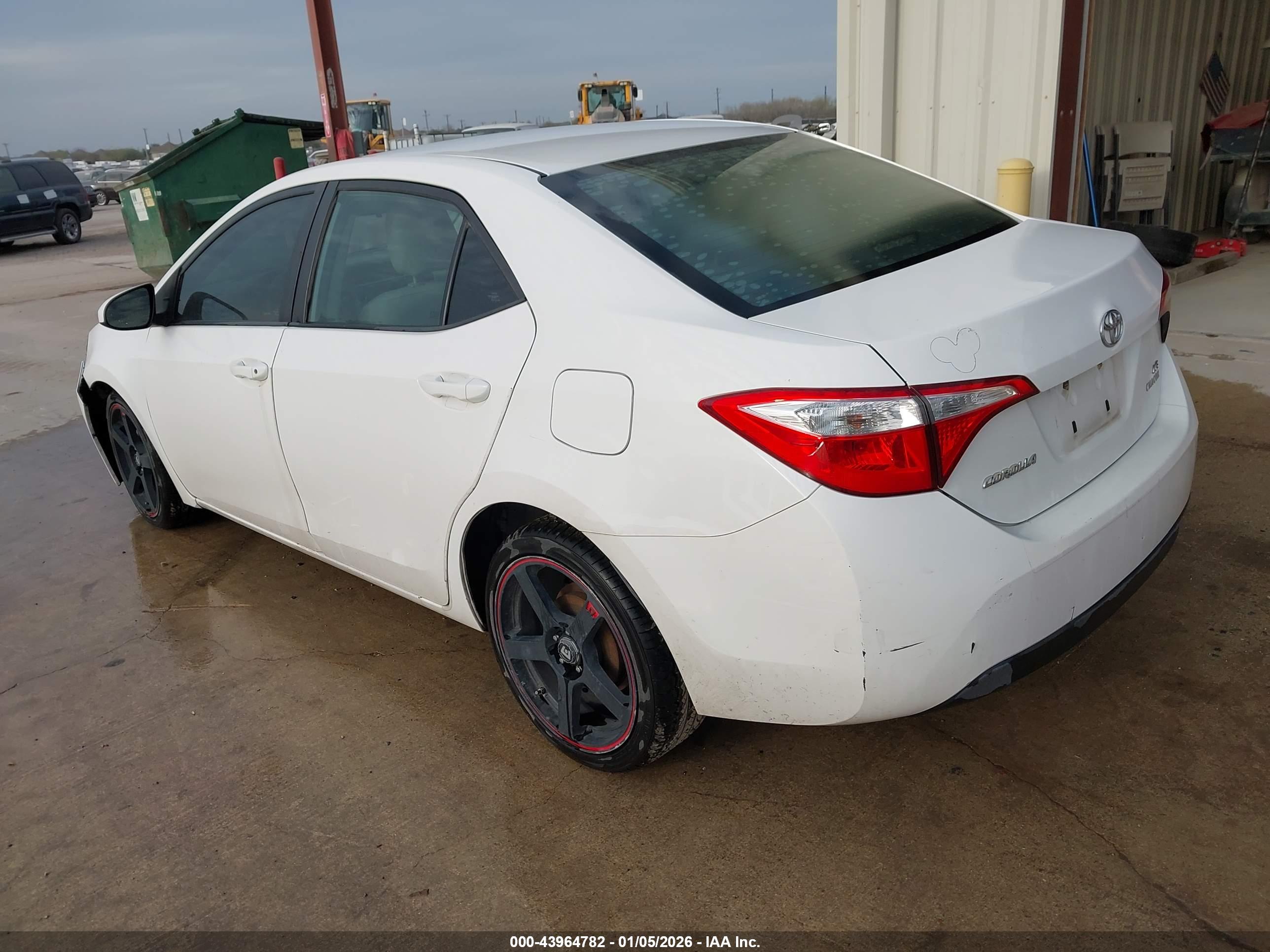 TOYOTA COROLLA image 3