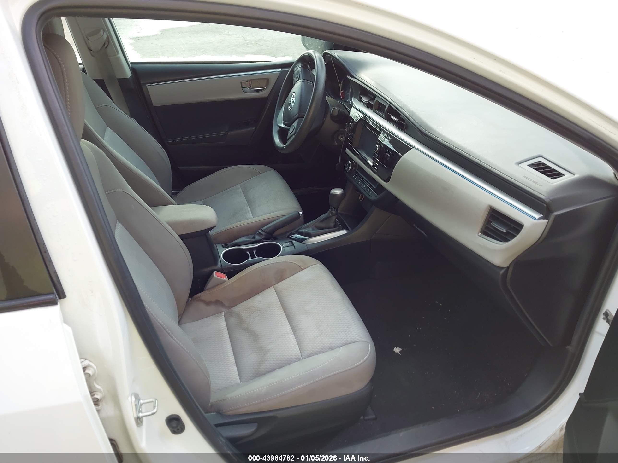 TOYOTA COROLLA image 5