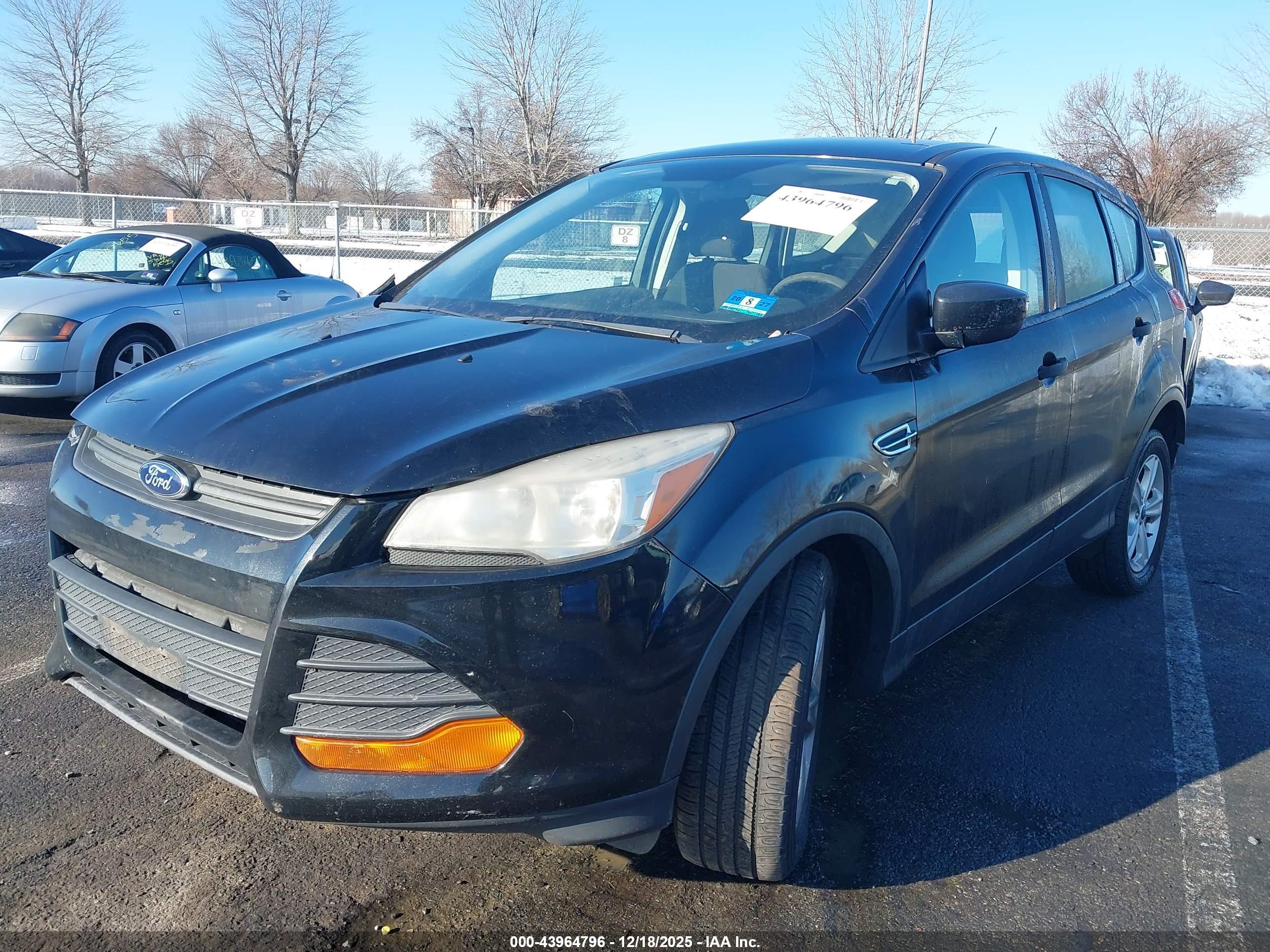 FORD ESCAPE image 2