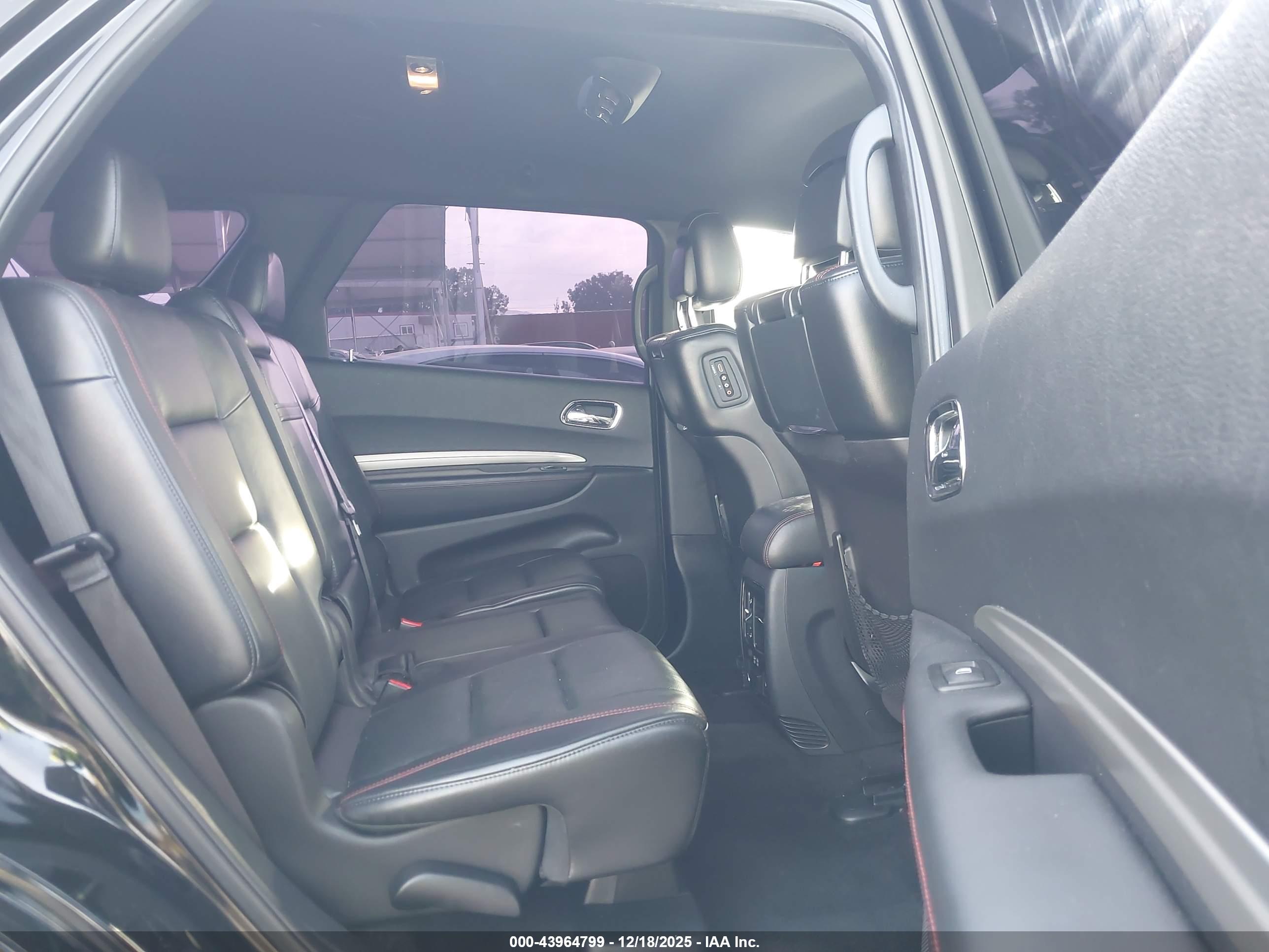 DODGE DURANGO image 8