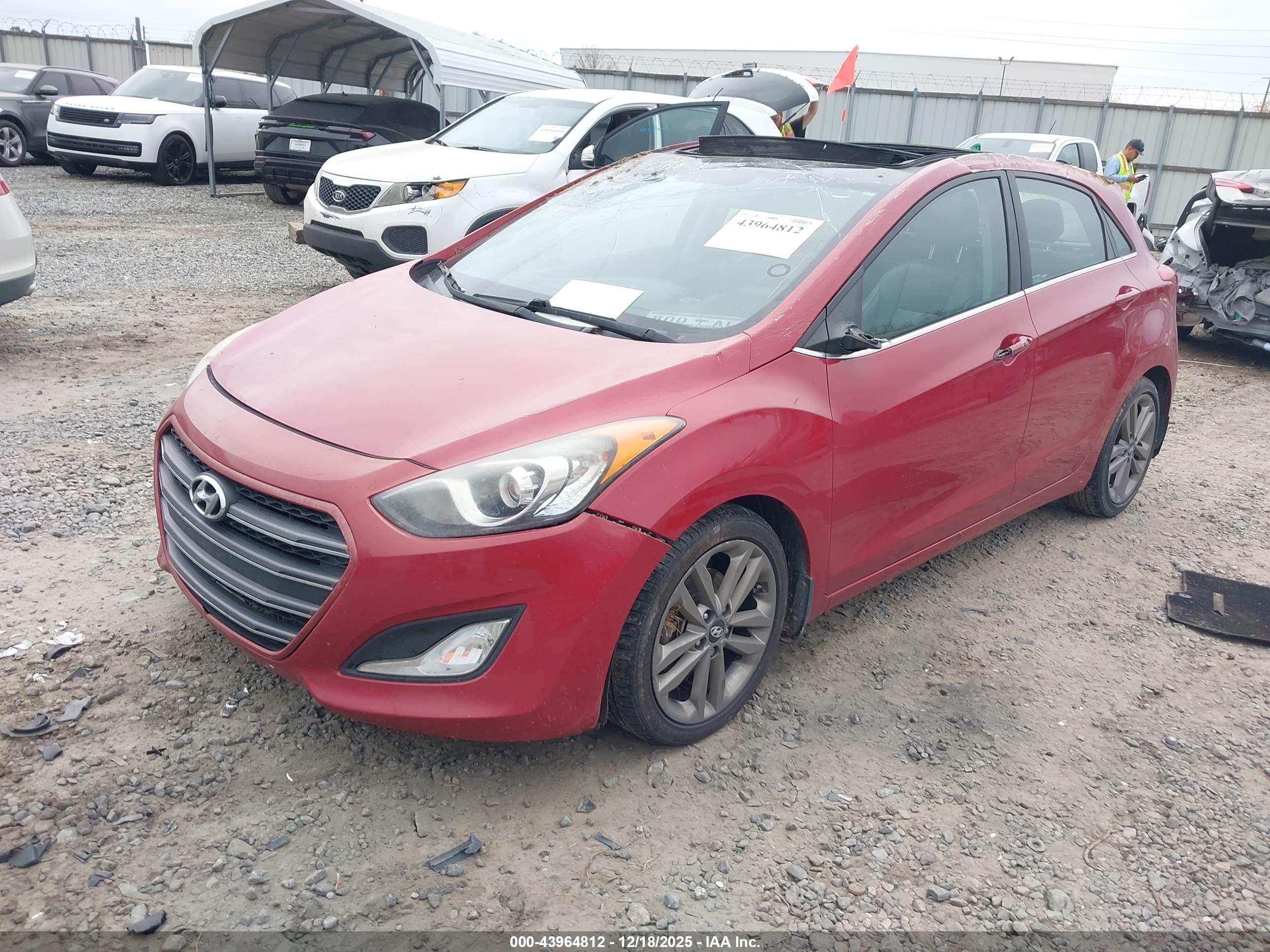 HYUNDAI ELANTRA image 2