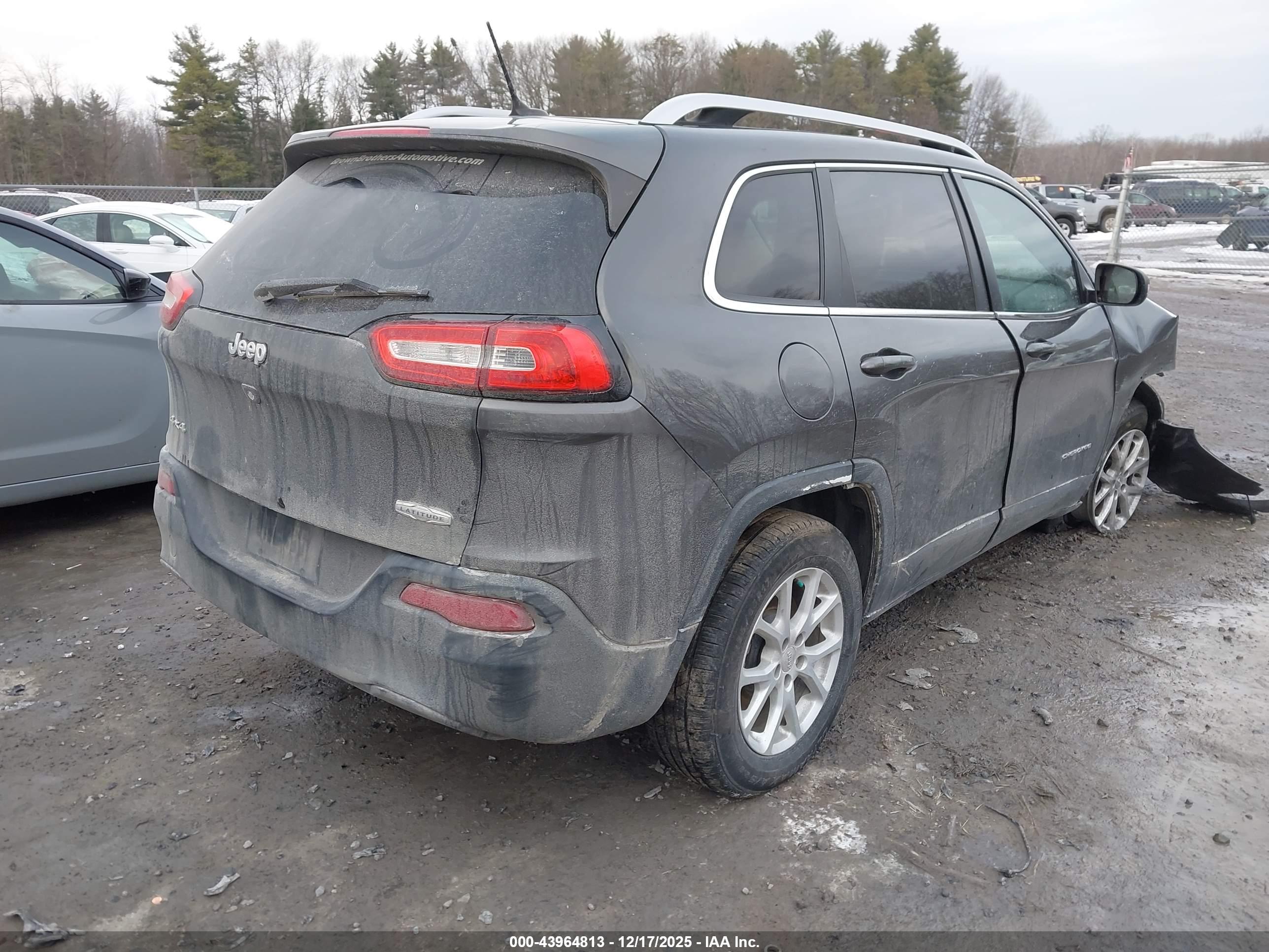 JEEP CHEROKEE image 4