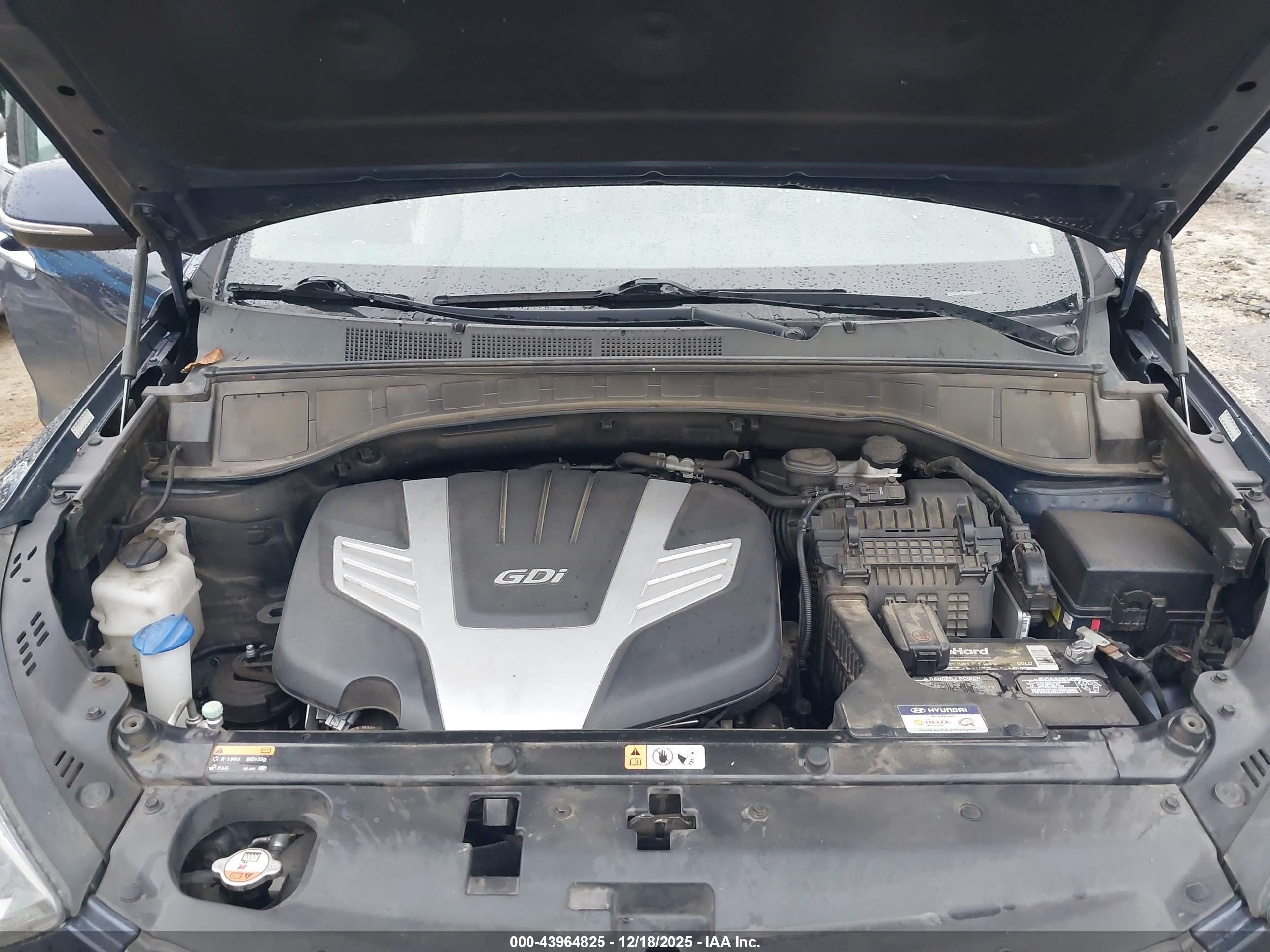 HYUNDAI SANTA image 10