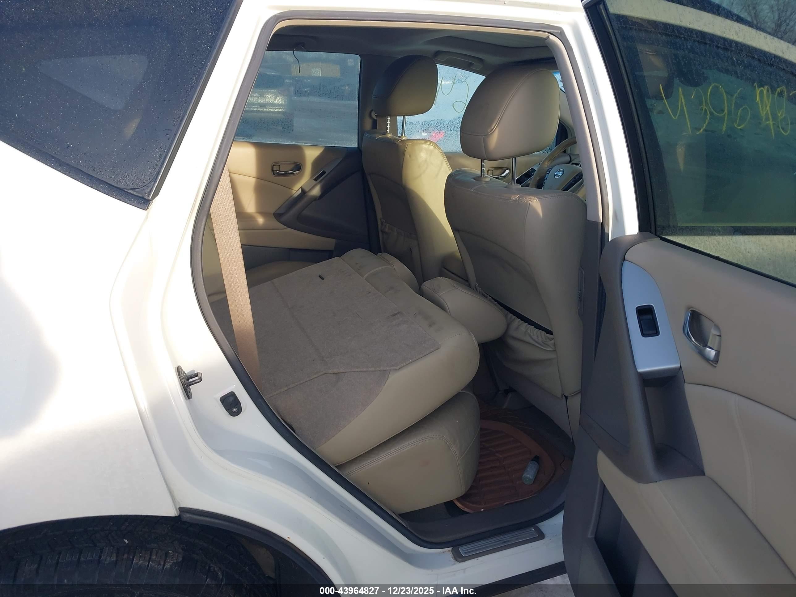 NISSAN MURANO image 8