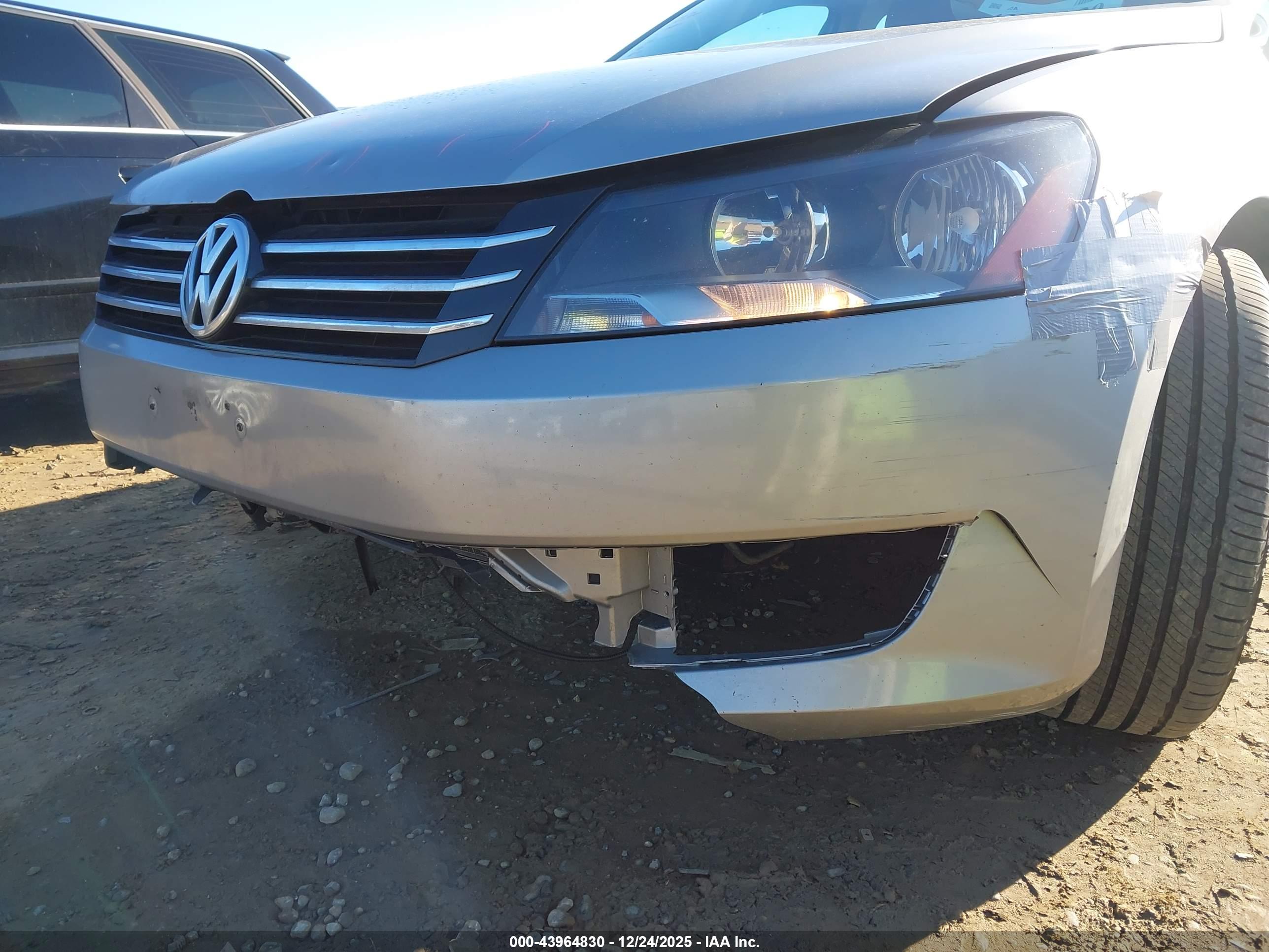 VOLKSWAGEN PASSAT image 6