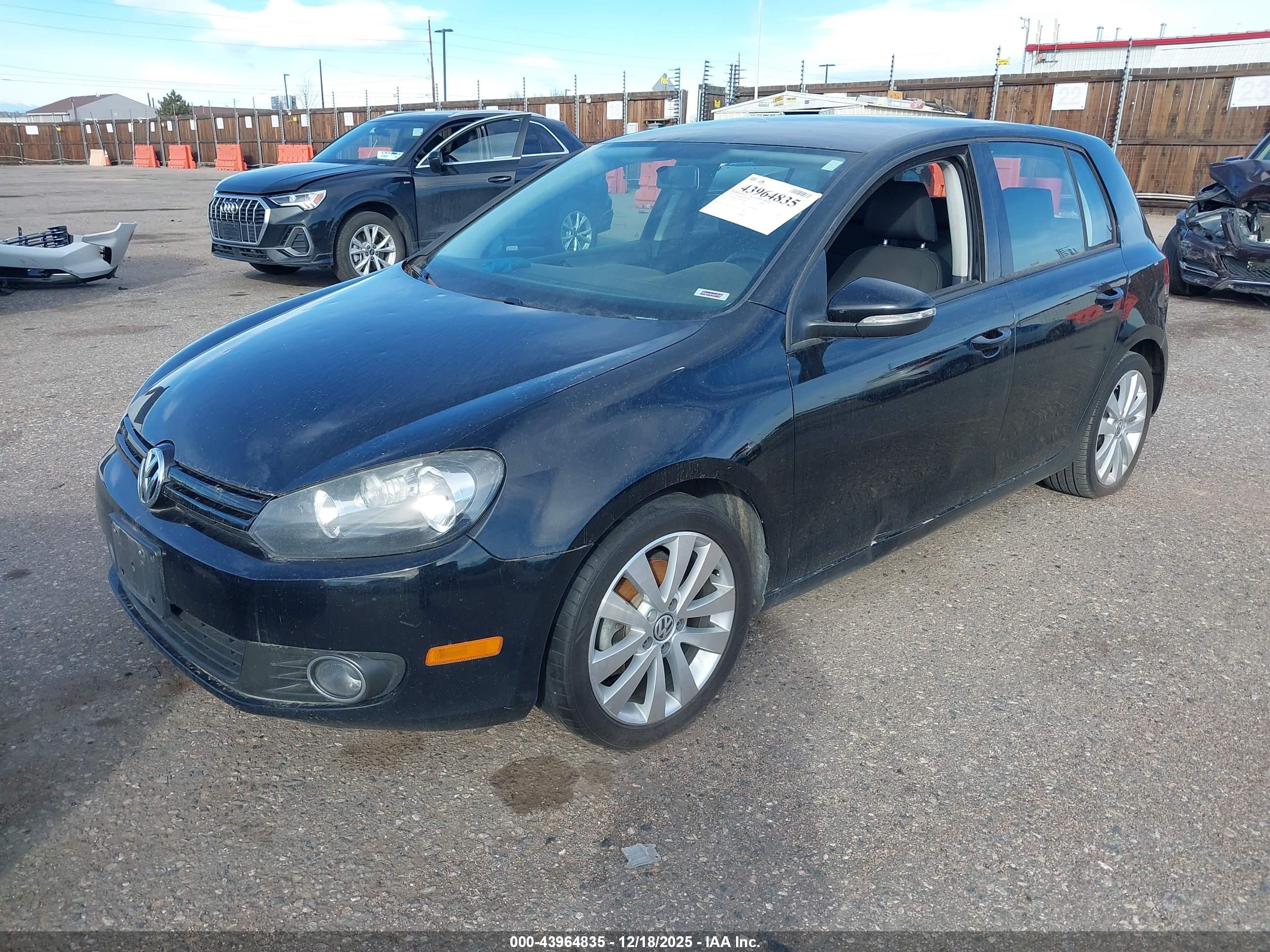 VOLKSWAGEN GOLF image 2