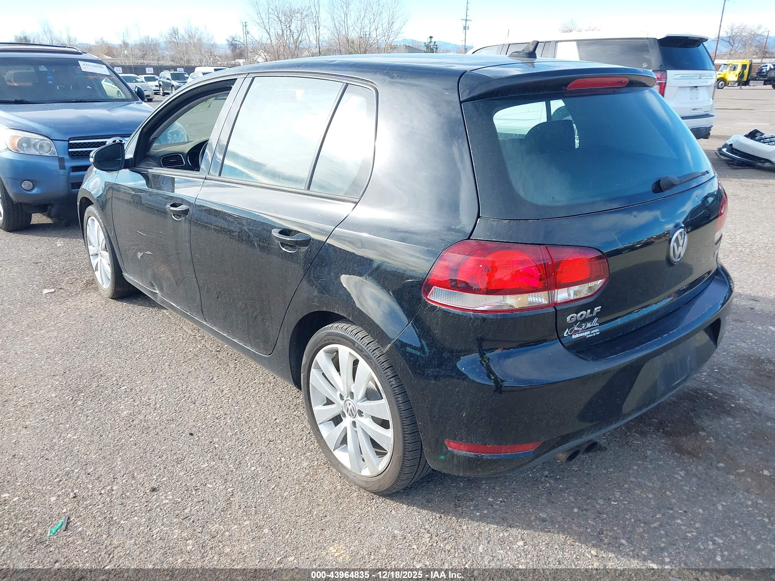 VOLKSWAGEN GOLF image 3