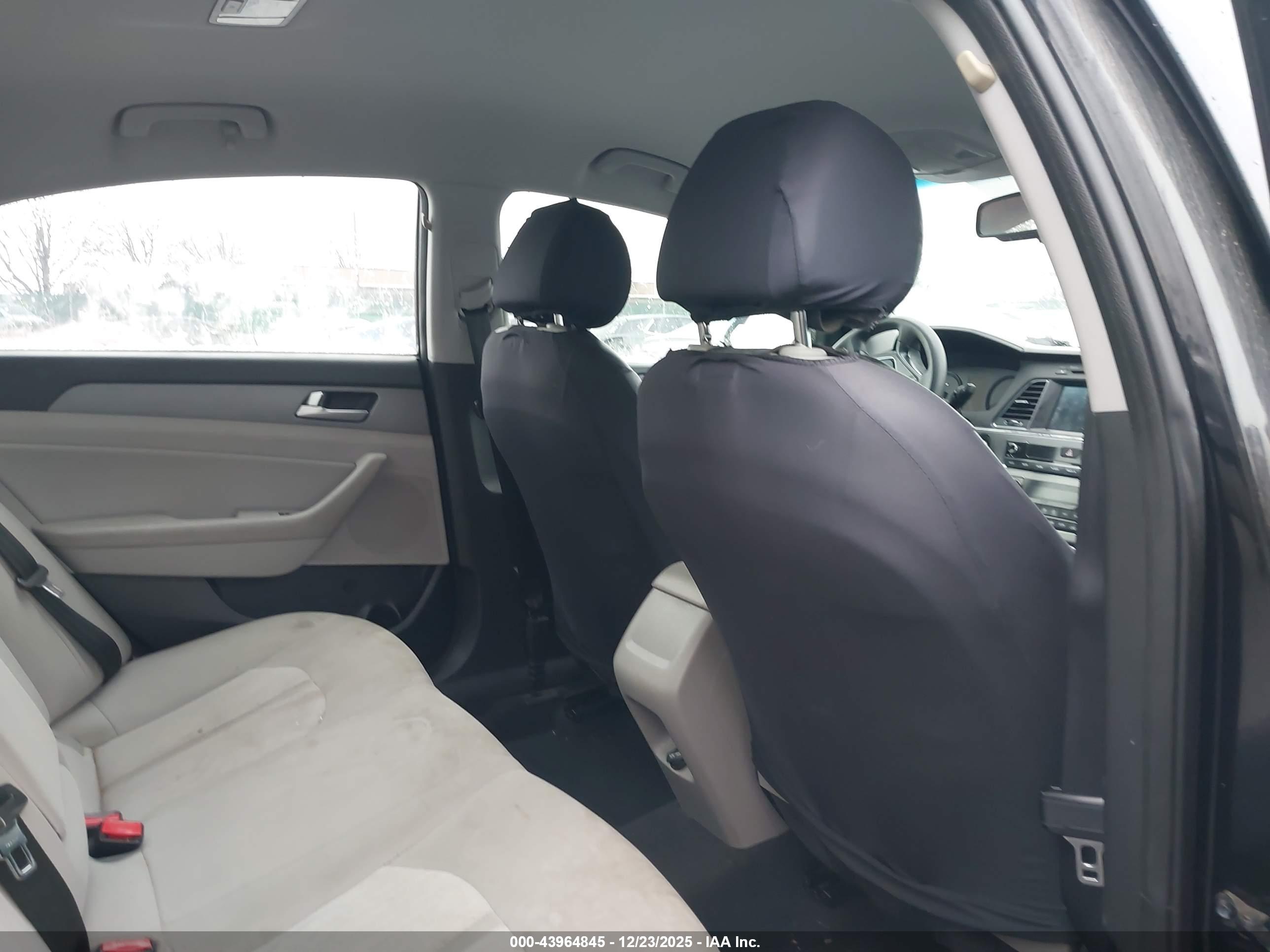HYUNDAI SONATA image 8