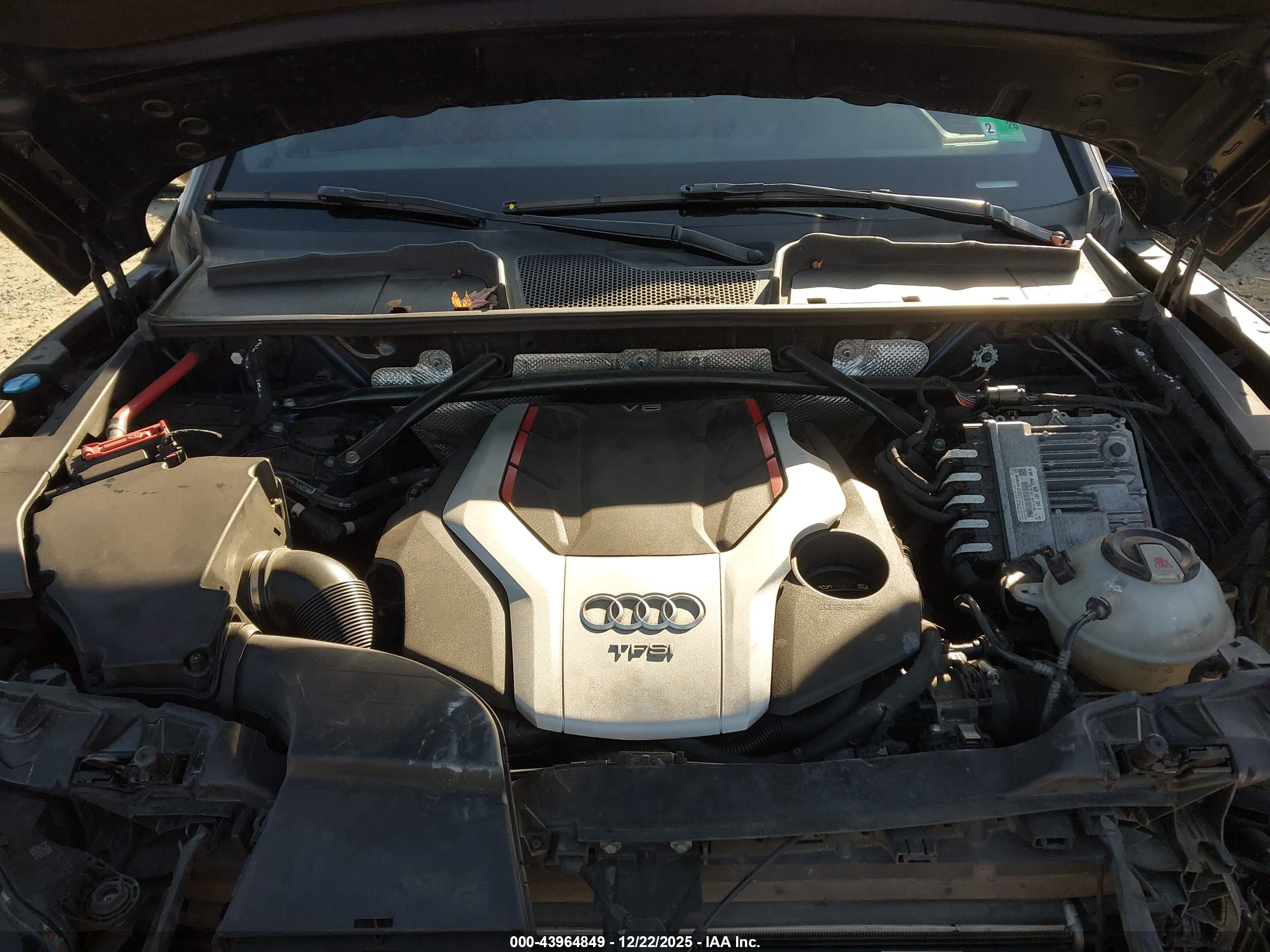 AUDI SQ5 image 10