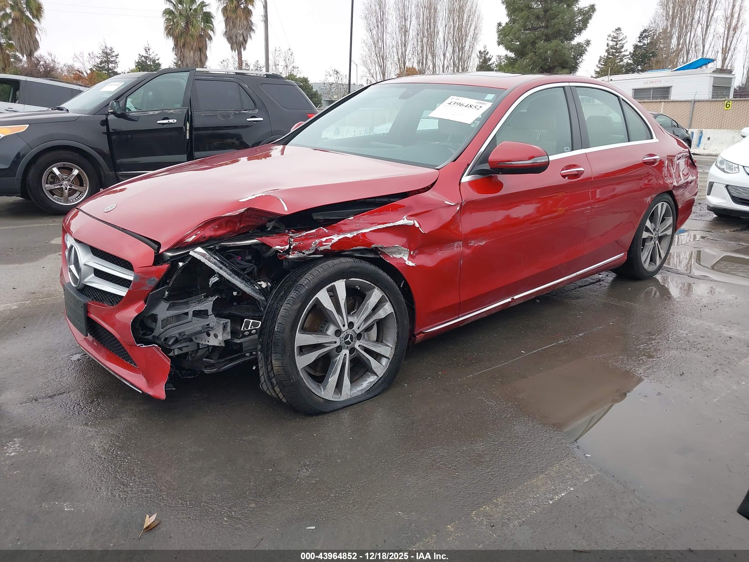 MERCEDES-BENZ C image 2