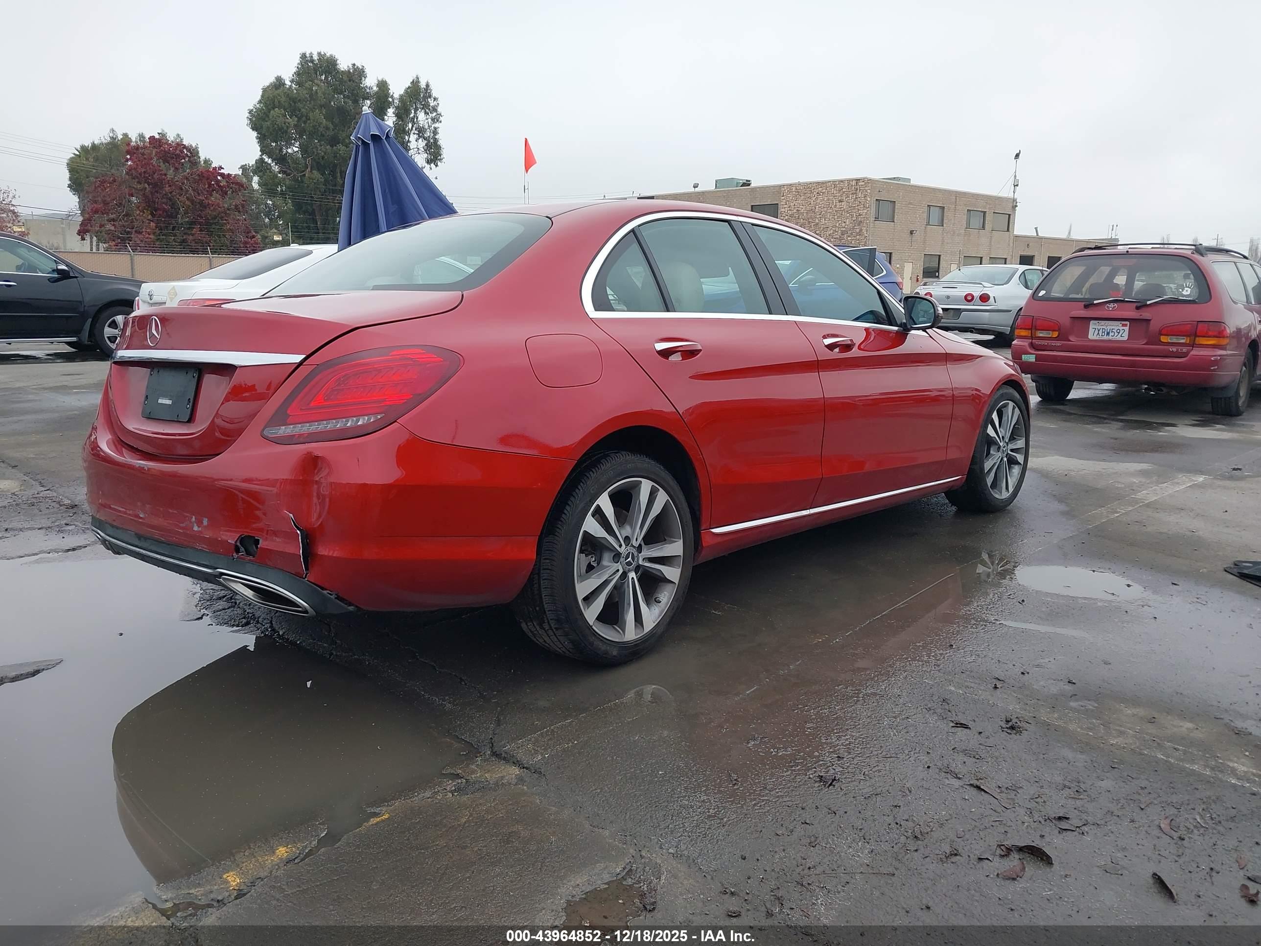 MERCEDES-BENZ C image 4