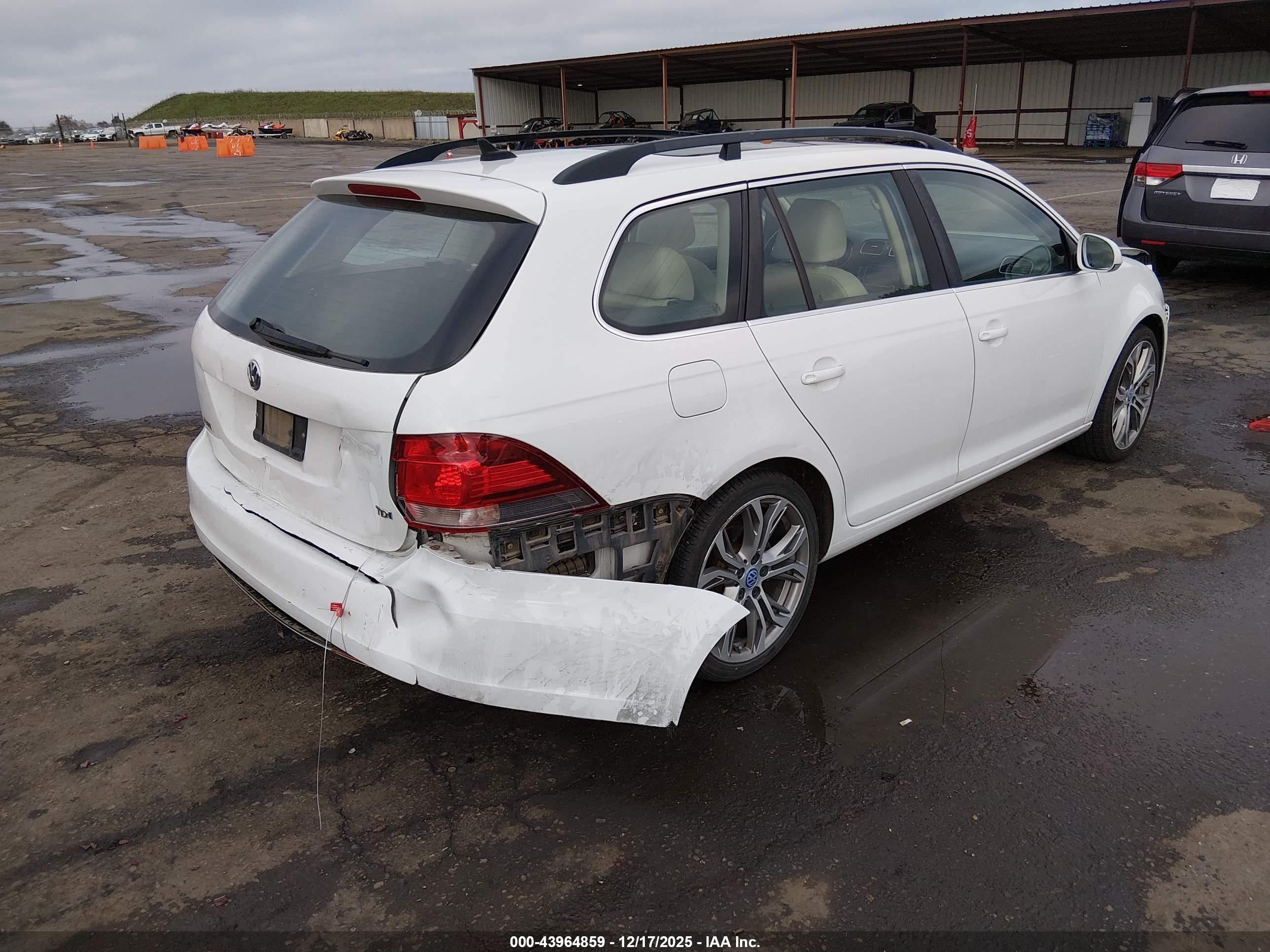 VOLKSWAGEN JETTA image 4