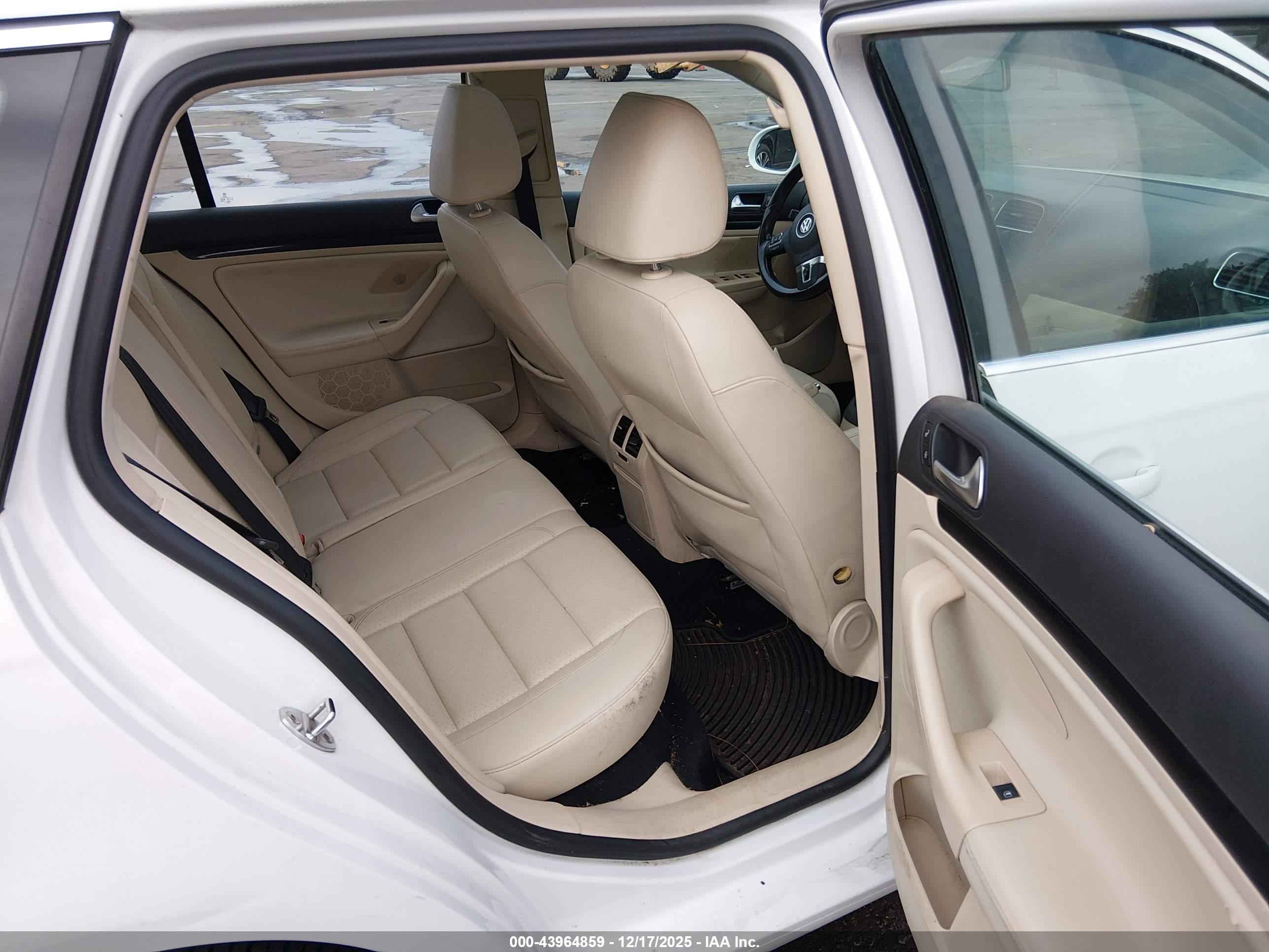VOLKSWAGEN JETTA image 8