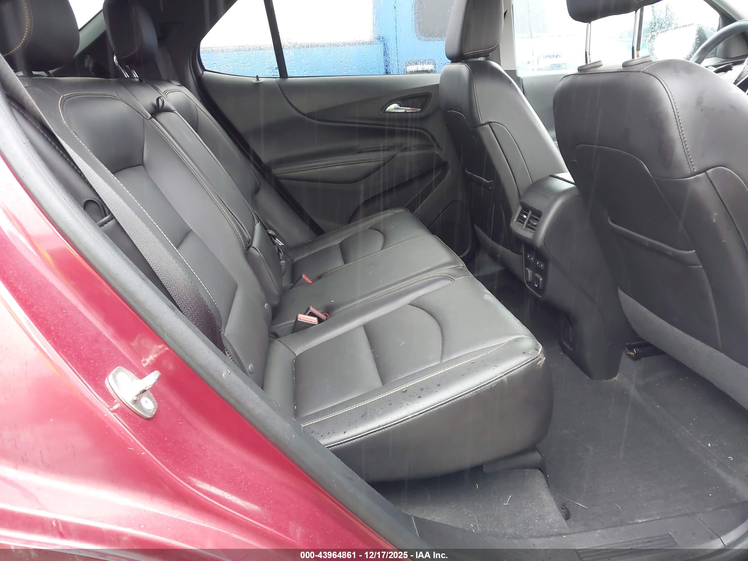 CHEVROLET EQUINOX image 8