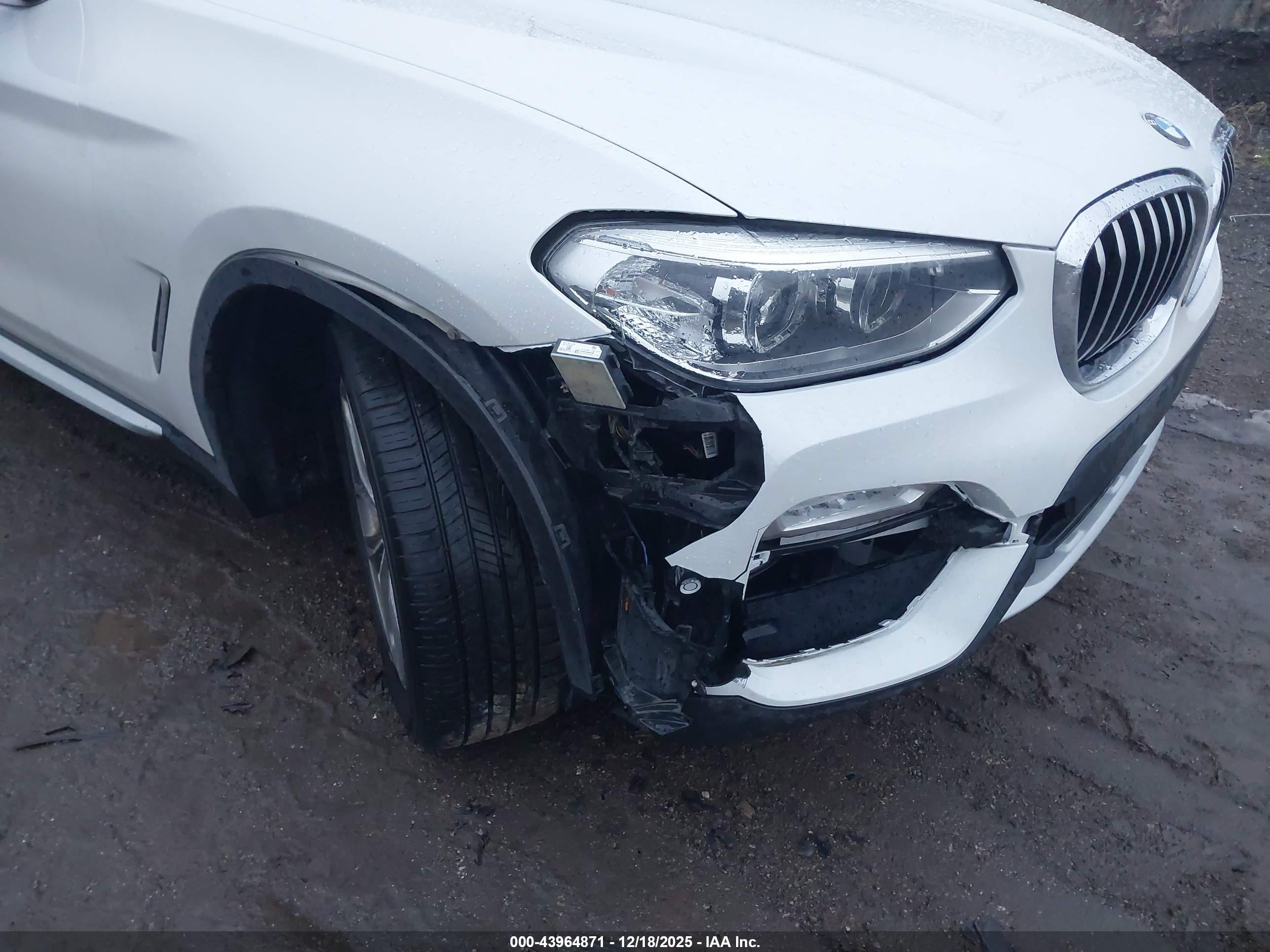 BMW X3 image 6