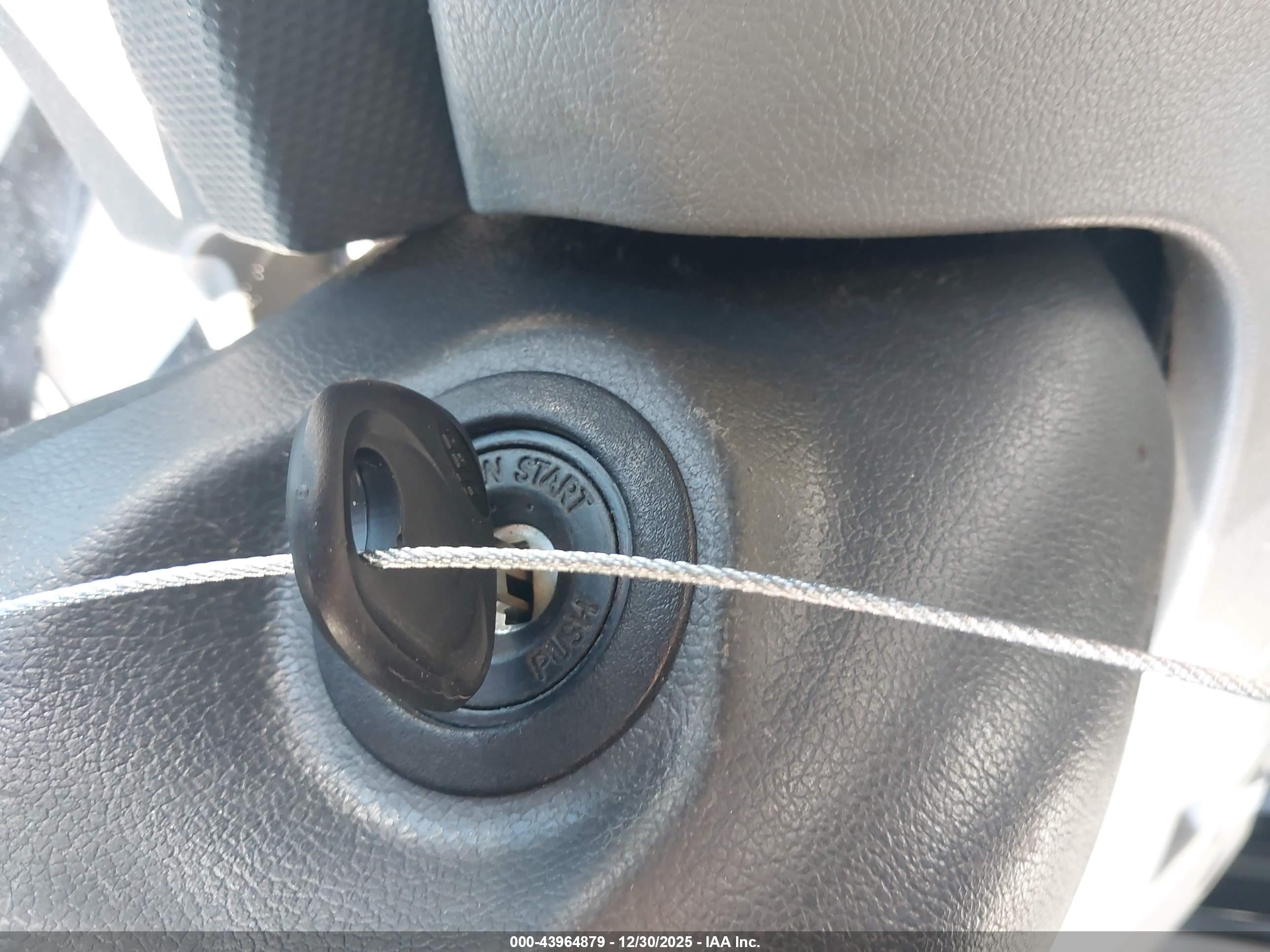 HYUNDAI ACCENT image 11